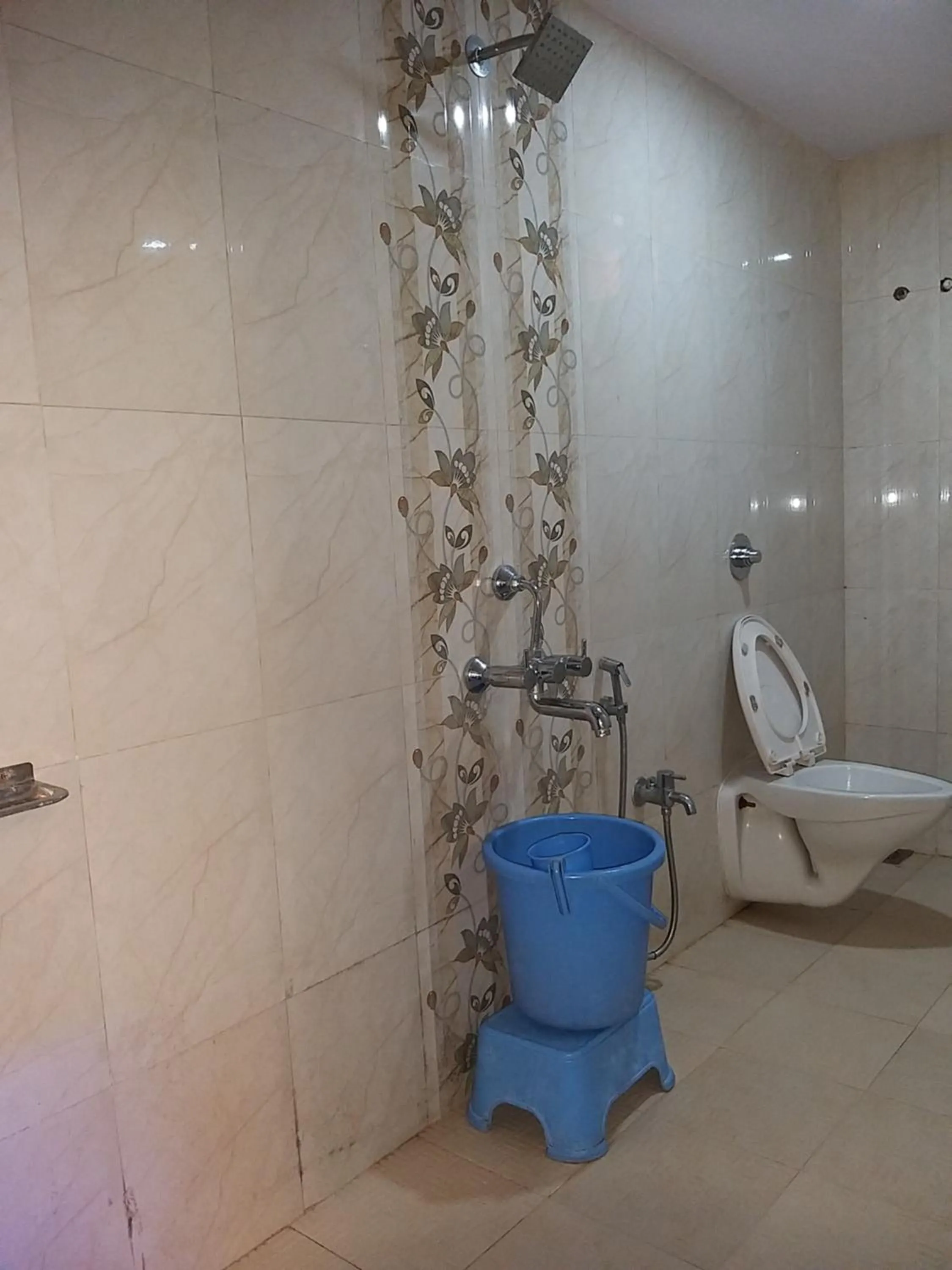 Toilet in Evergreen Holidays Mahabaleshwar