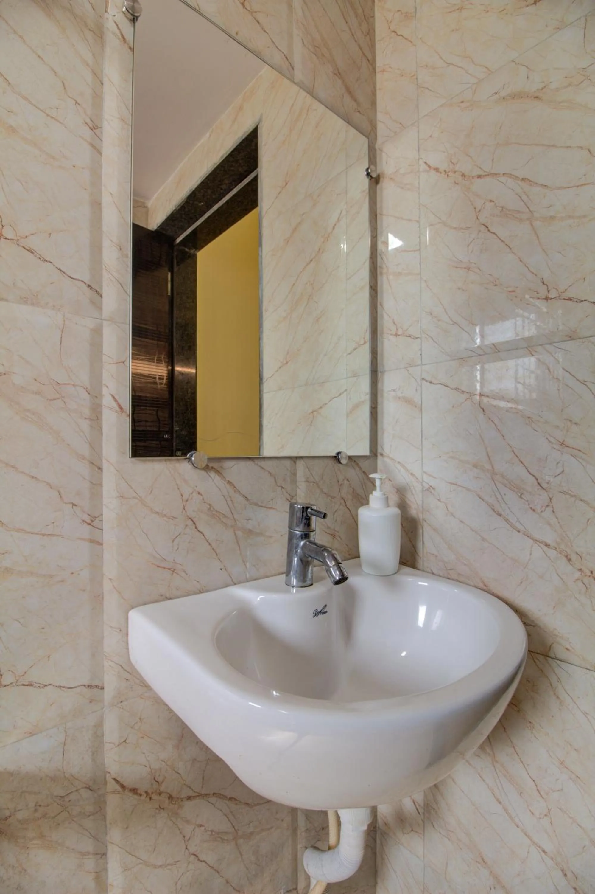 Bathroom in Evergreen Holidays Mahabaleshwar