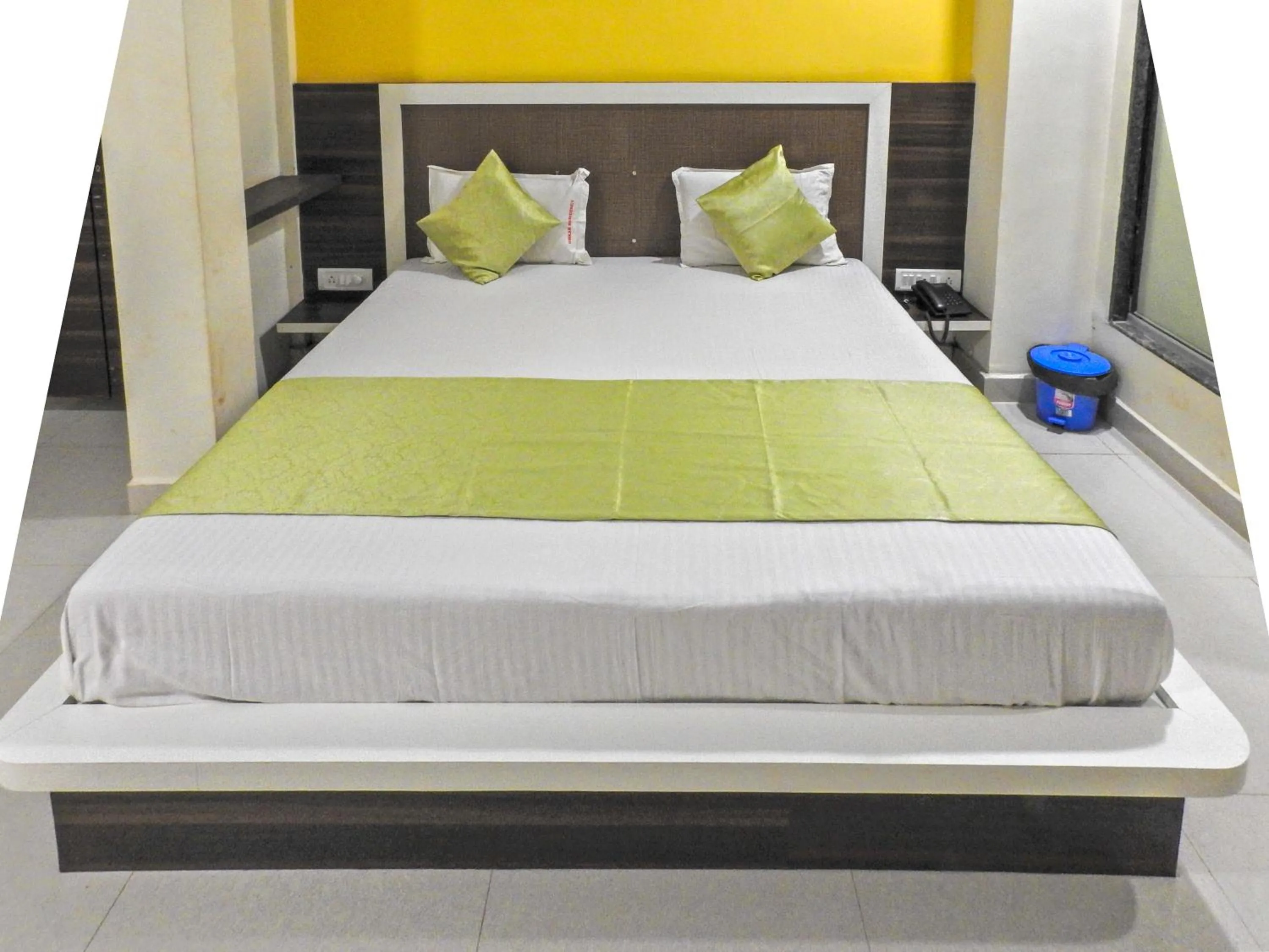 Bedroom, Bed in Evergreen Holidays Mahabaleshwar