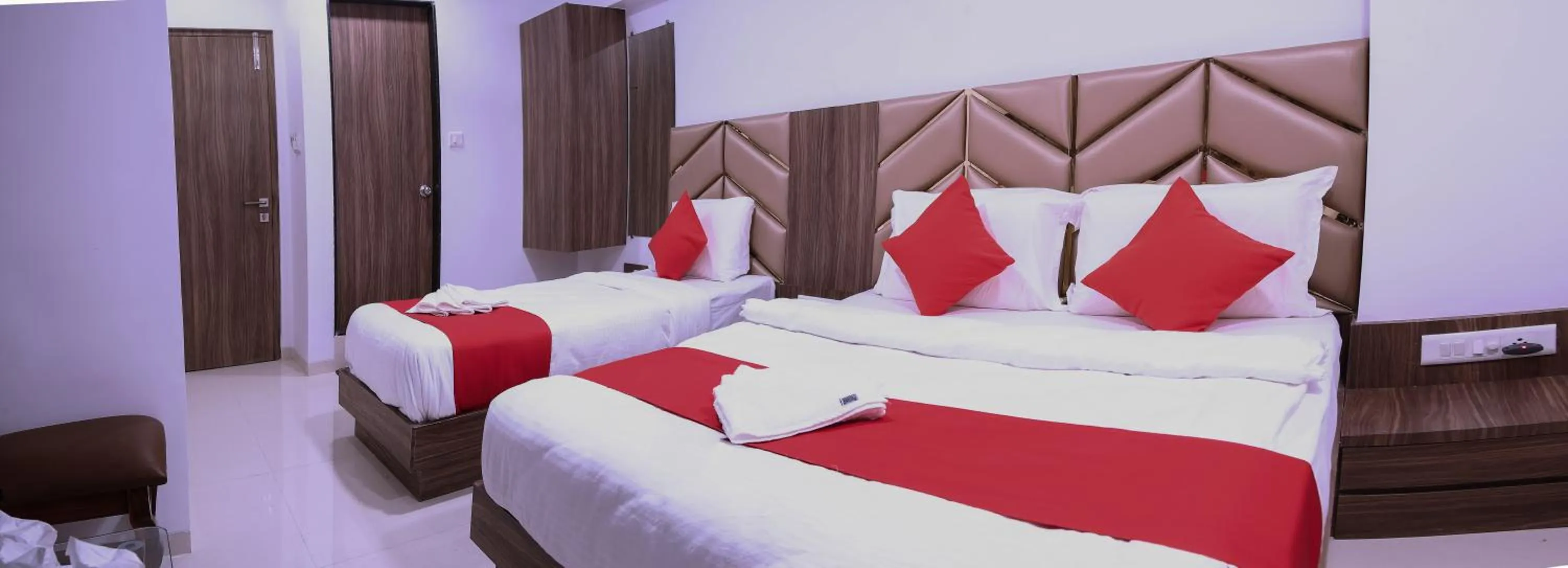 Bed in Hotel Apple Inn