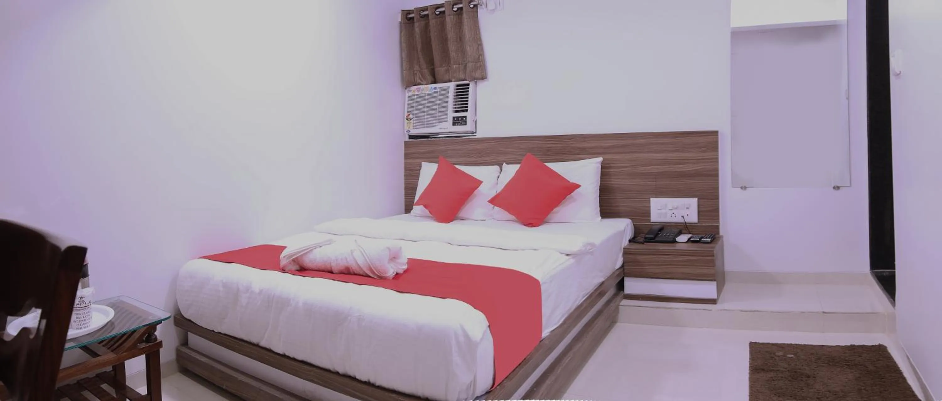 Bed in Hotel Apple Inn