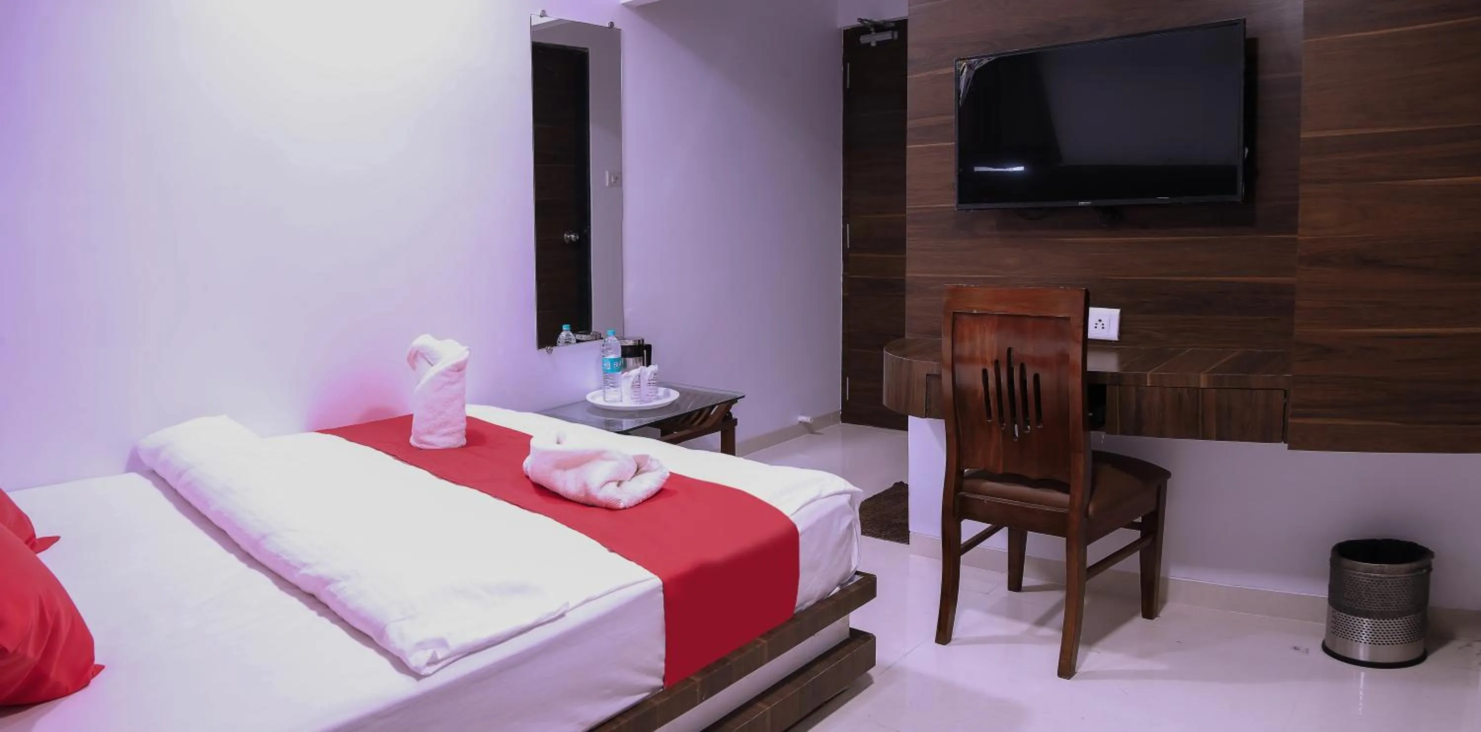 Photo of the whole room, Bed in Hotel Apple Inn