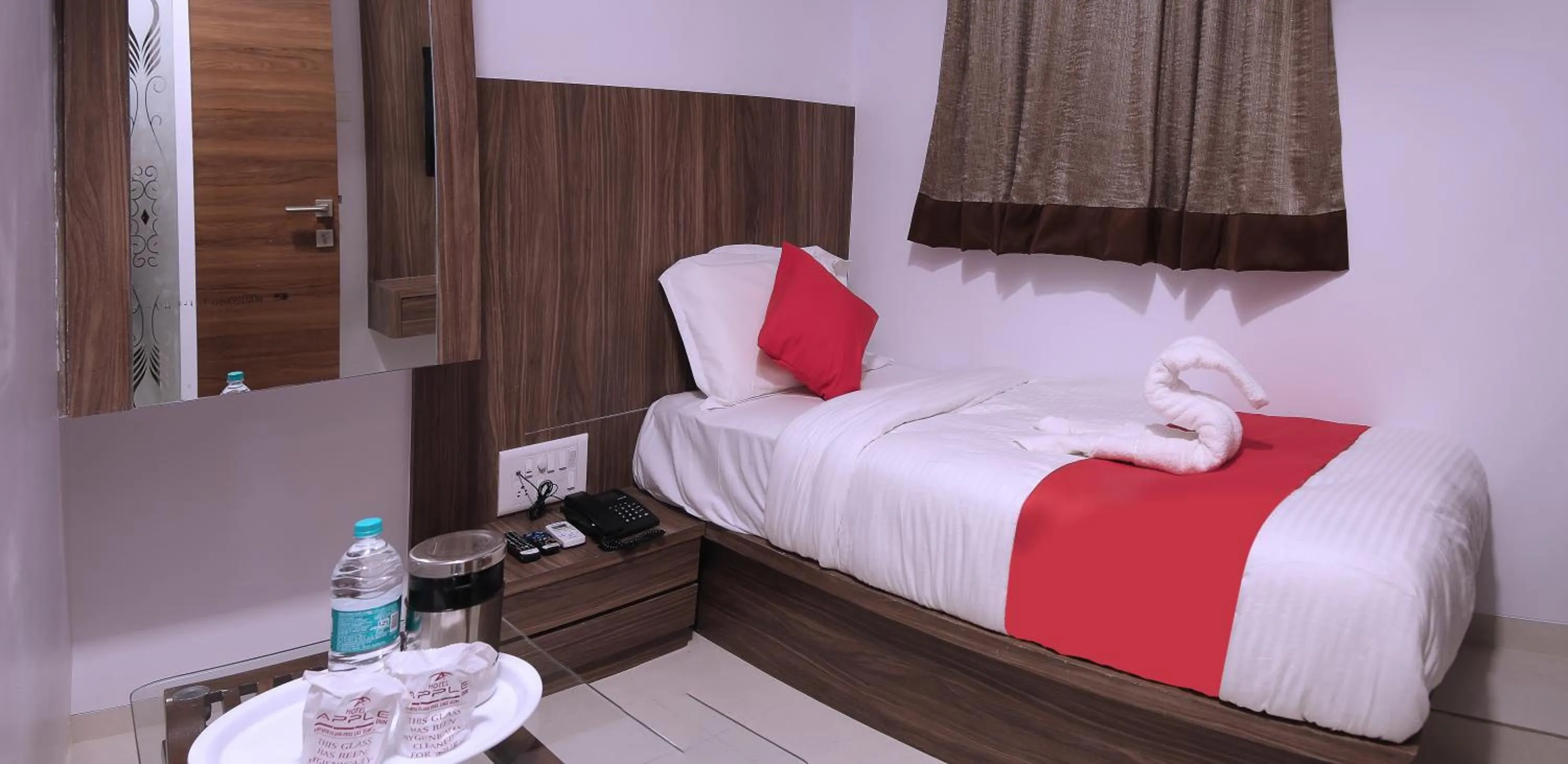 Photo of the whole room, Bed in Hotel Apple Inn