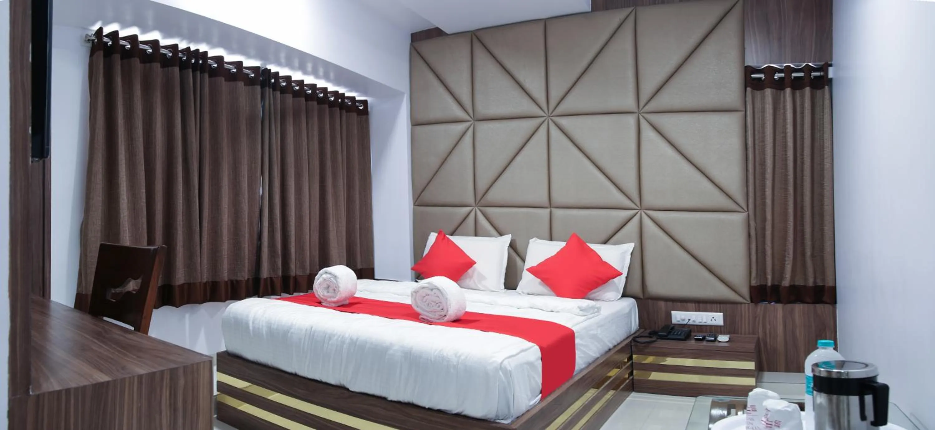 Bed in Hotel Apple Inn