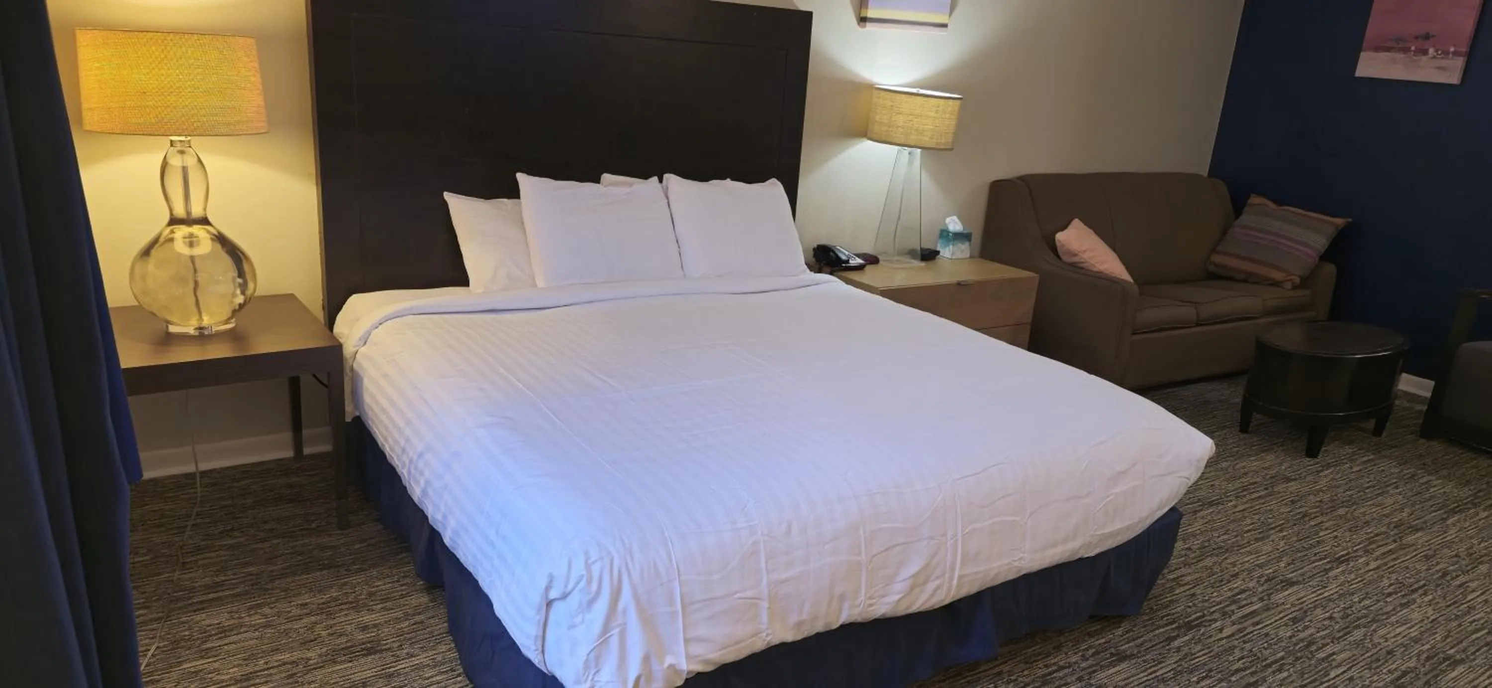 Bed in Rodeway Inn Oscoda