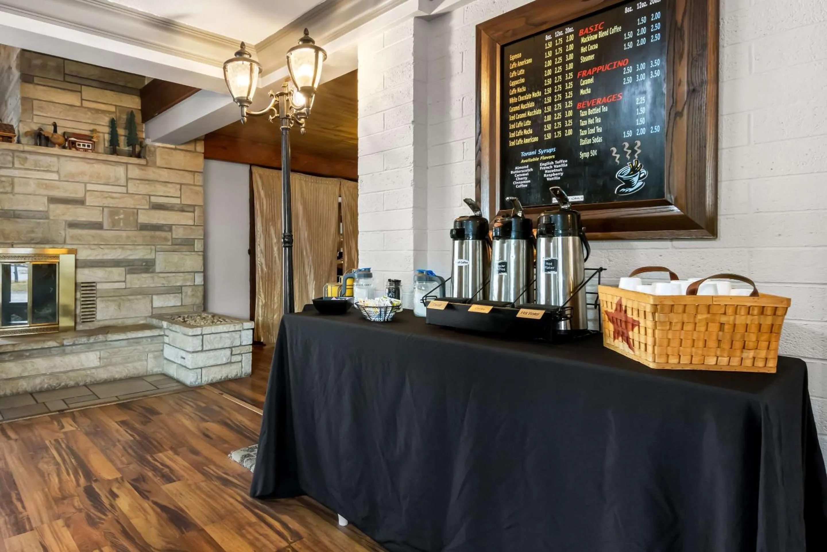 Breakfast in Rodeway Inn Oscoda