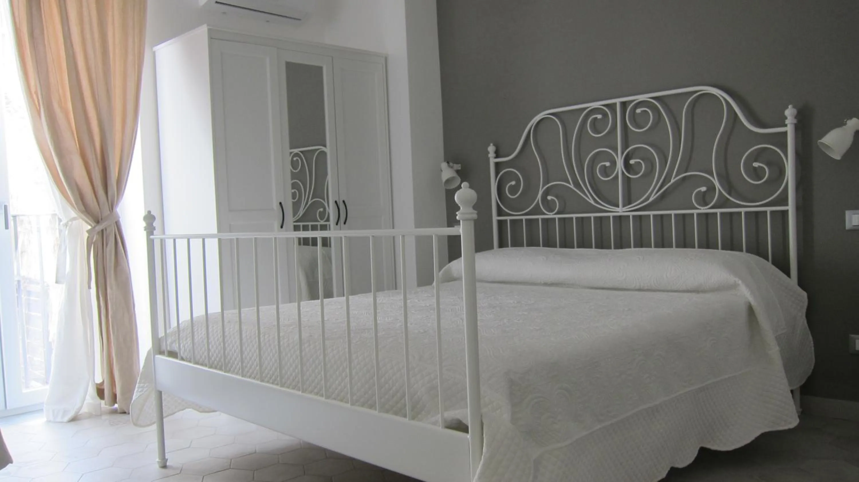 Bedroom, Bed in Federico Secondo B&B