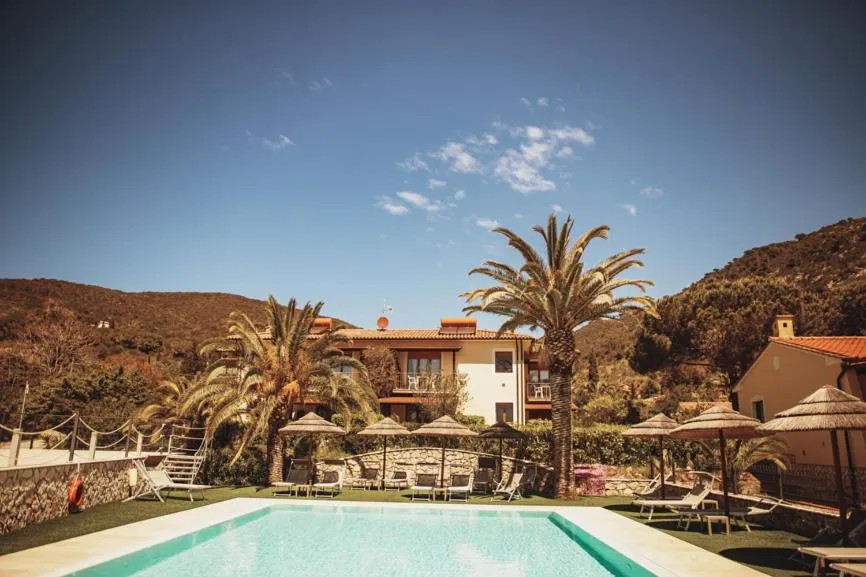 Property building in Residence il Mandorlo