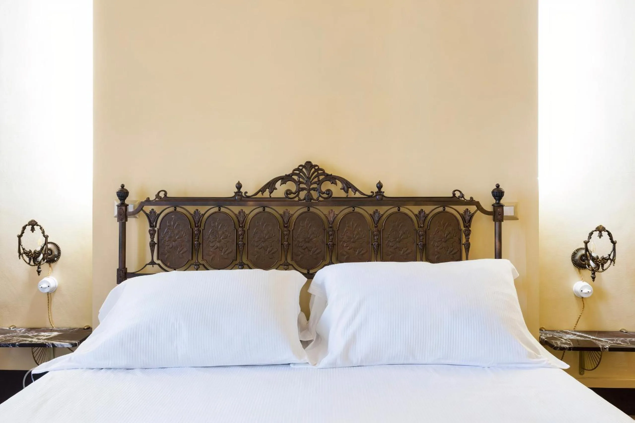 Bedroom, Bed in Let's B&B