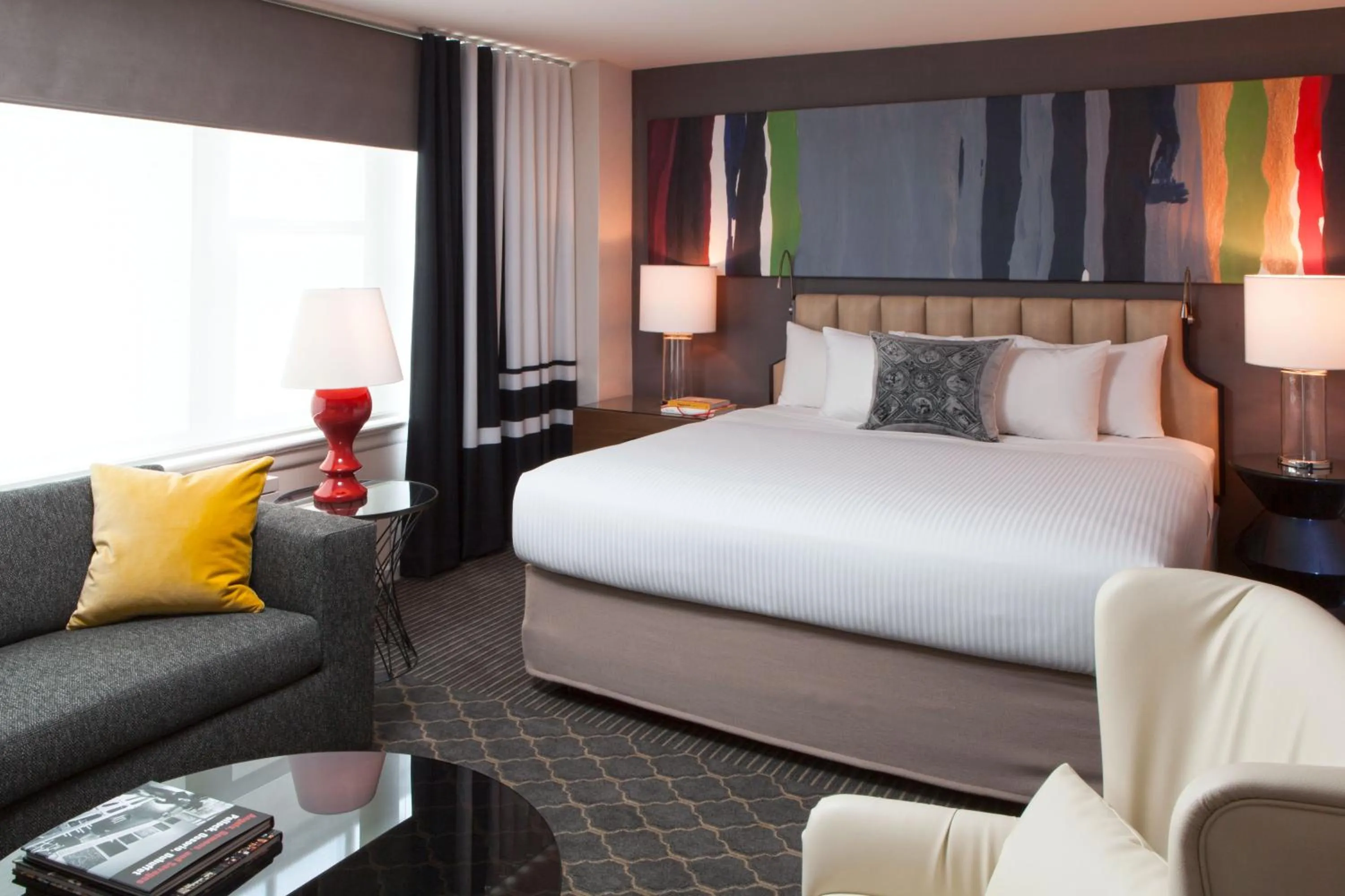 Photo of the whole room, Bed in The Fifty Sonesta Hotel New York