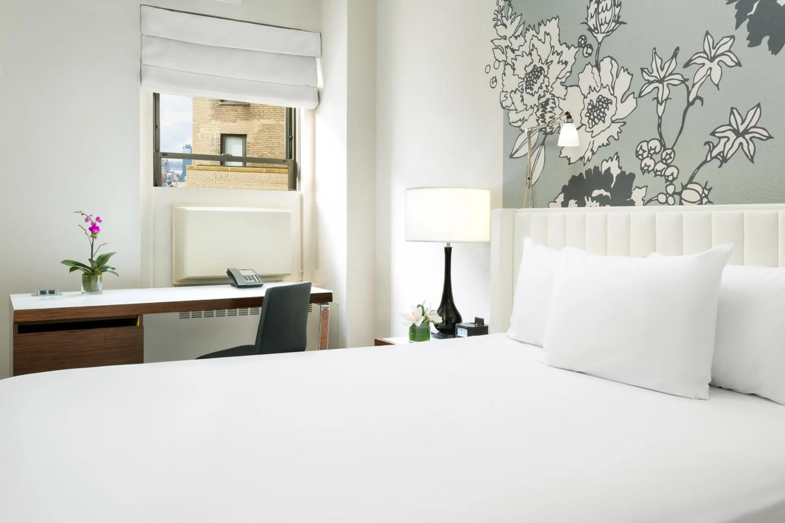 Photo of the whole room in Manhattan NYC-an Affinia Hotel