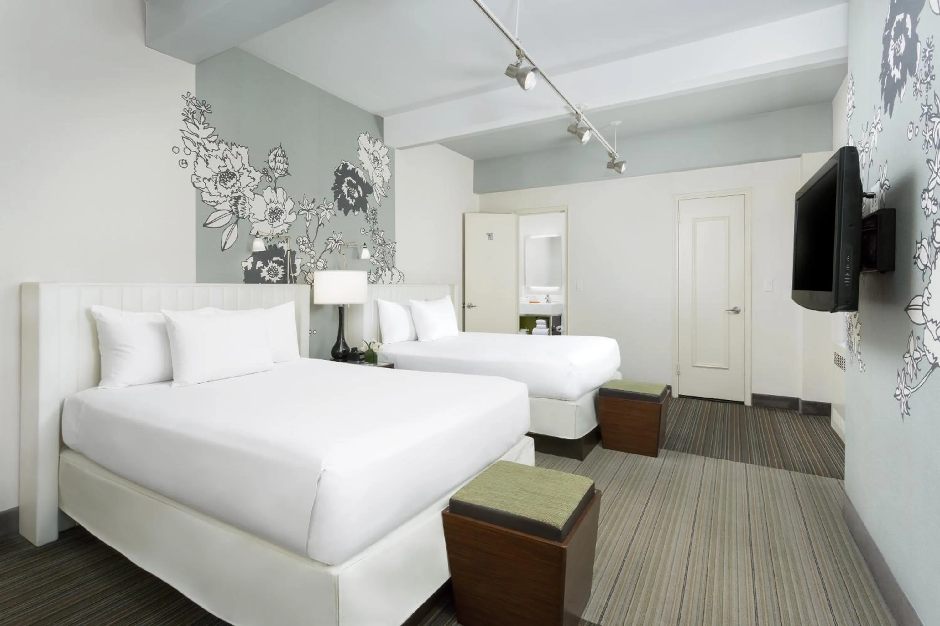 Photo of the whole room in Manhattan NYC-an Affinia Hotel