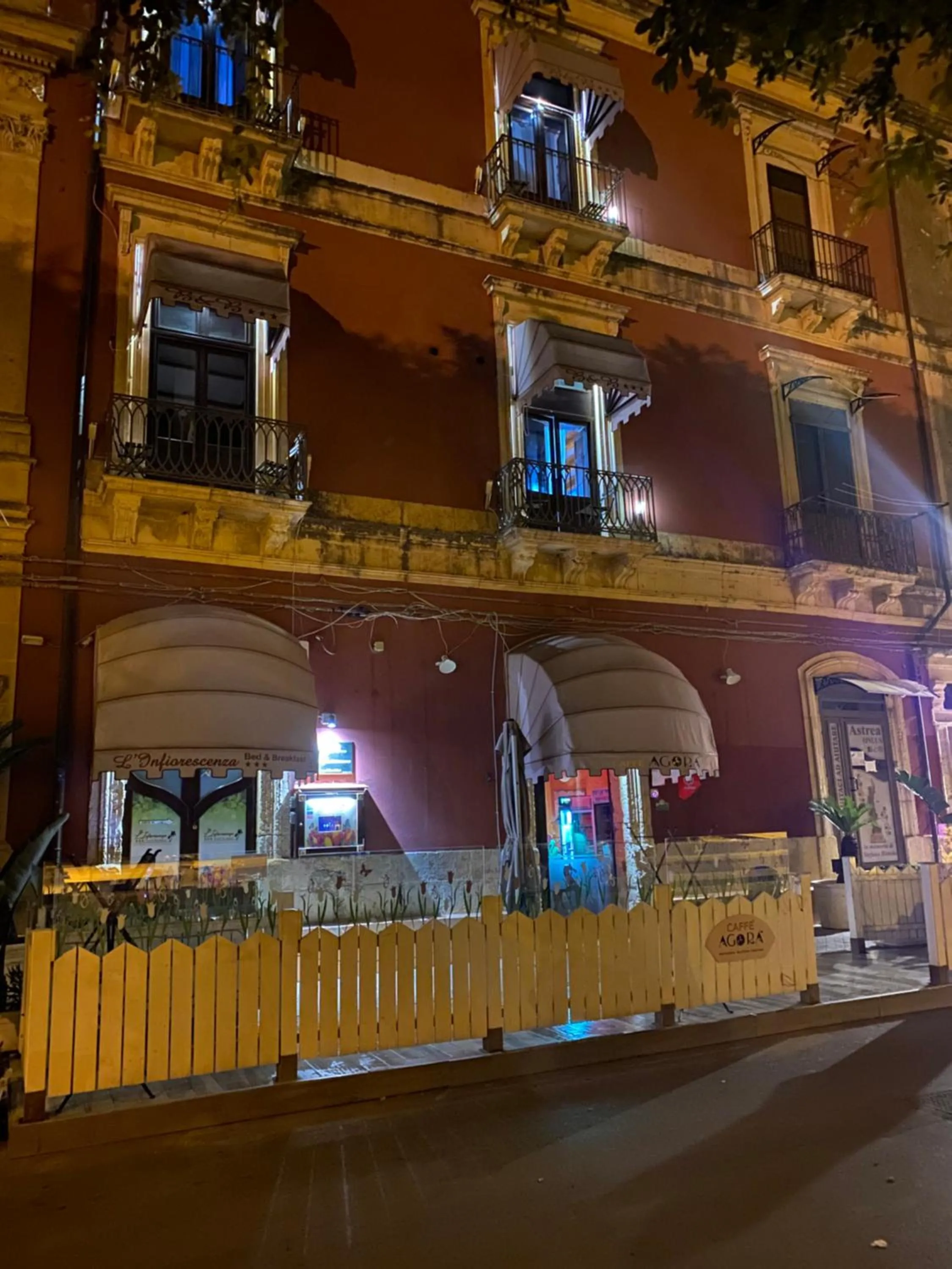 Property building in B&B L'Infiorescenza new