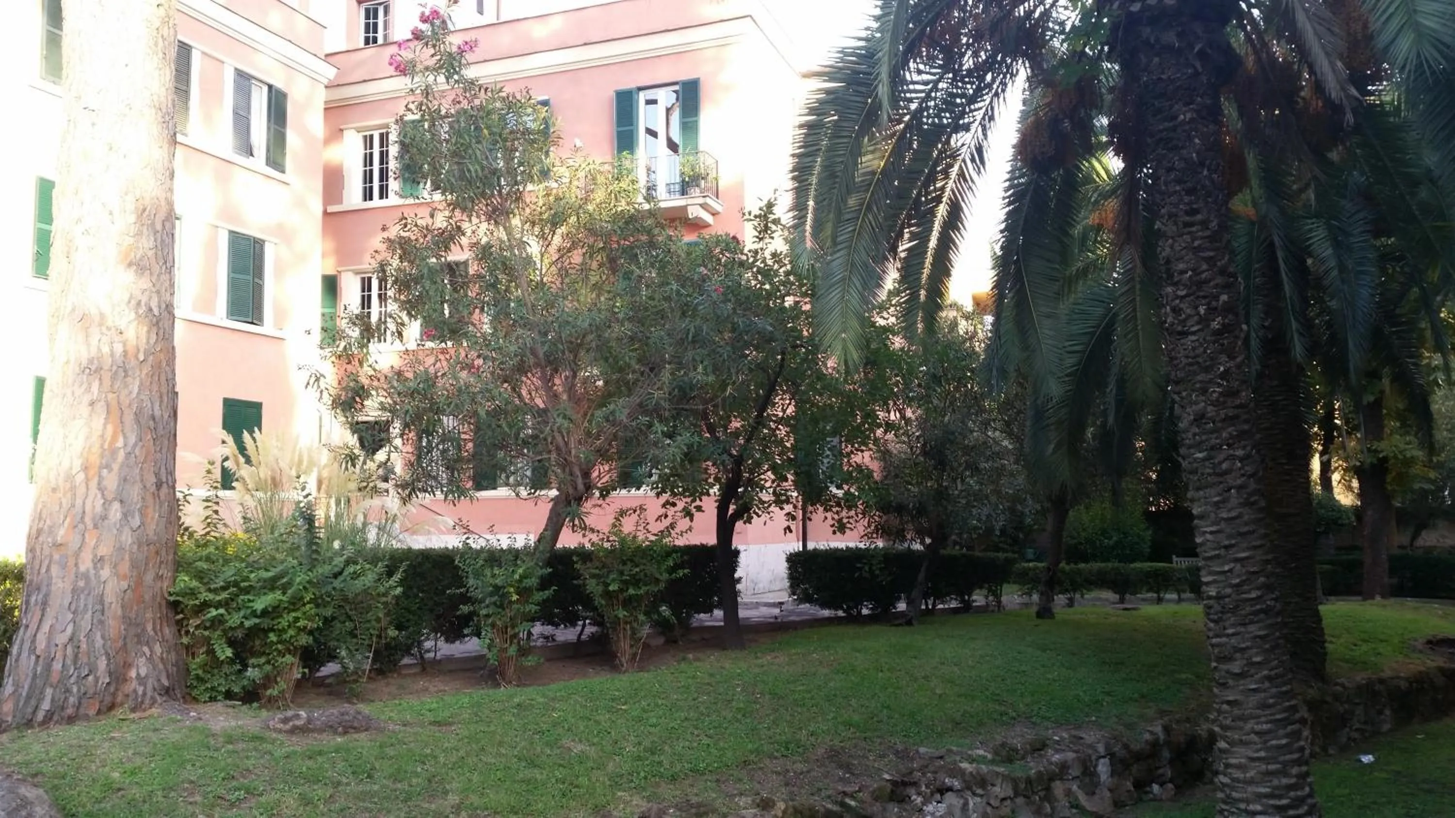 Garden view in Vecchia Roma Resort