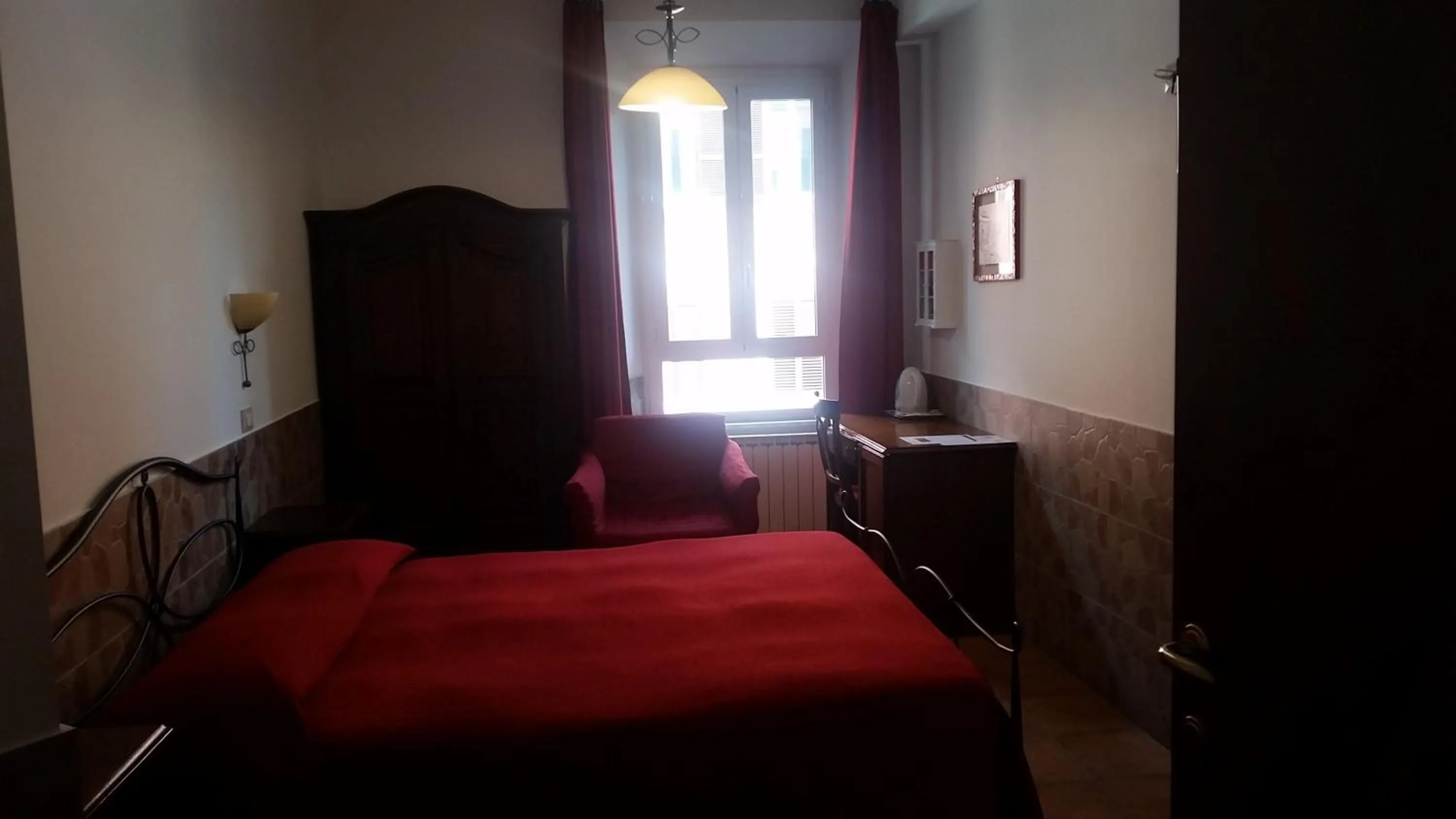 Photo of the whole room, Bed in Vecchia Roma Resort