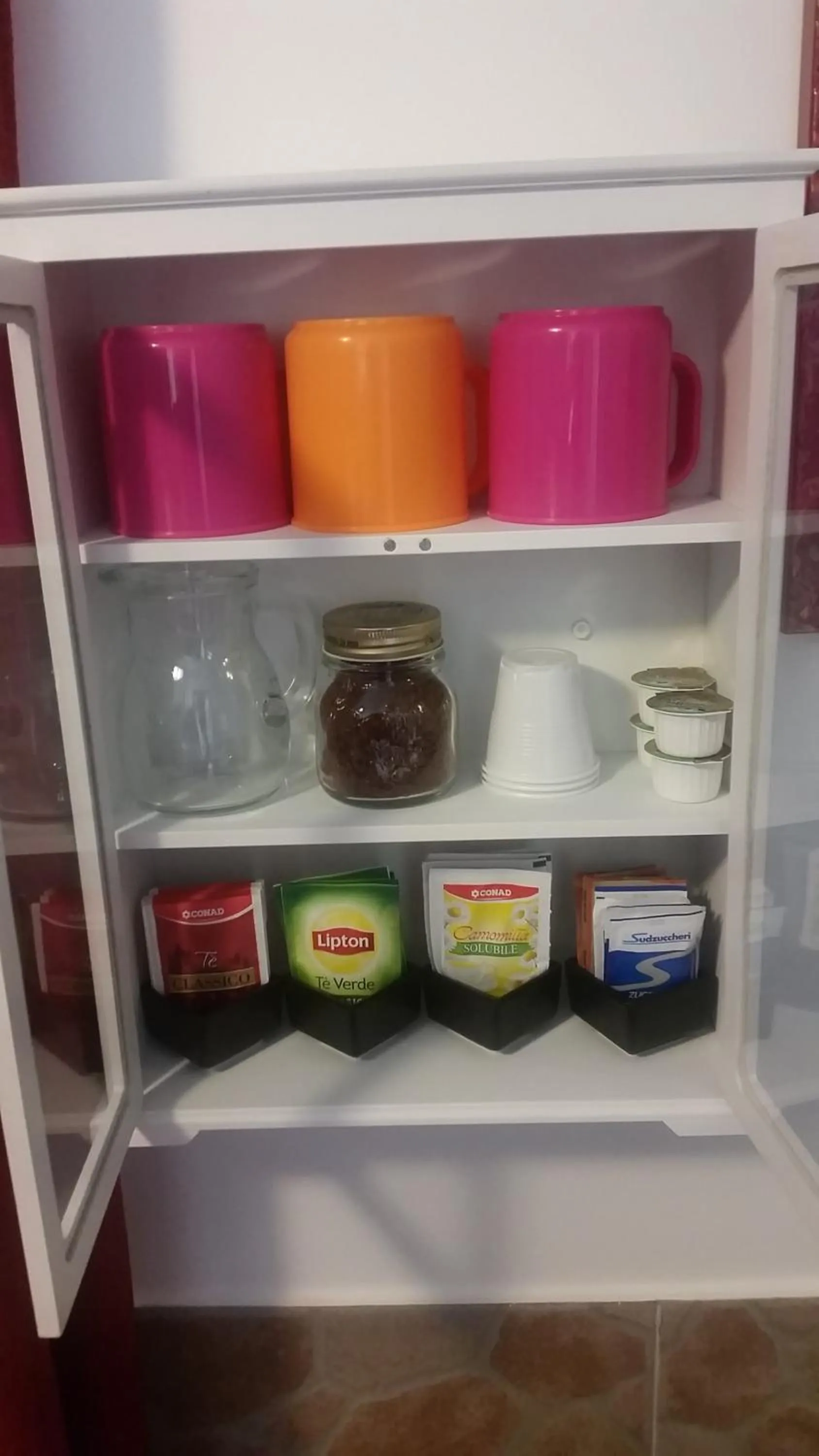 Coffee/tea facilities in Vecchia Roma Resort