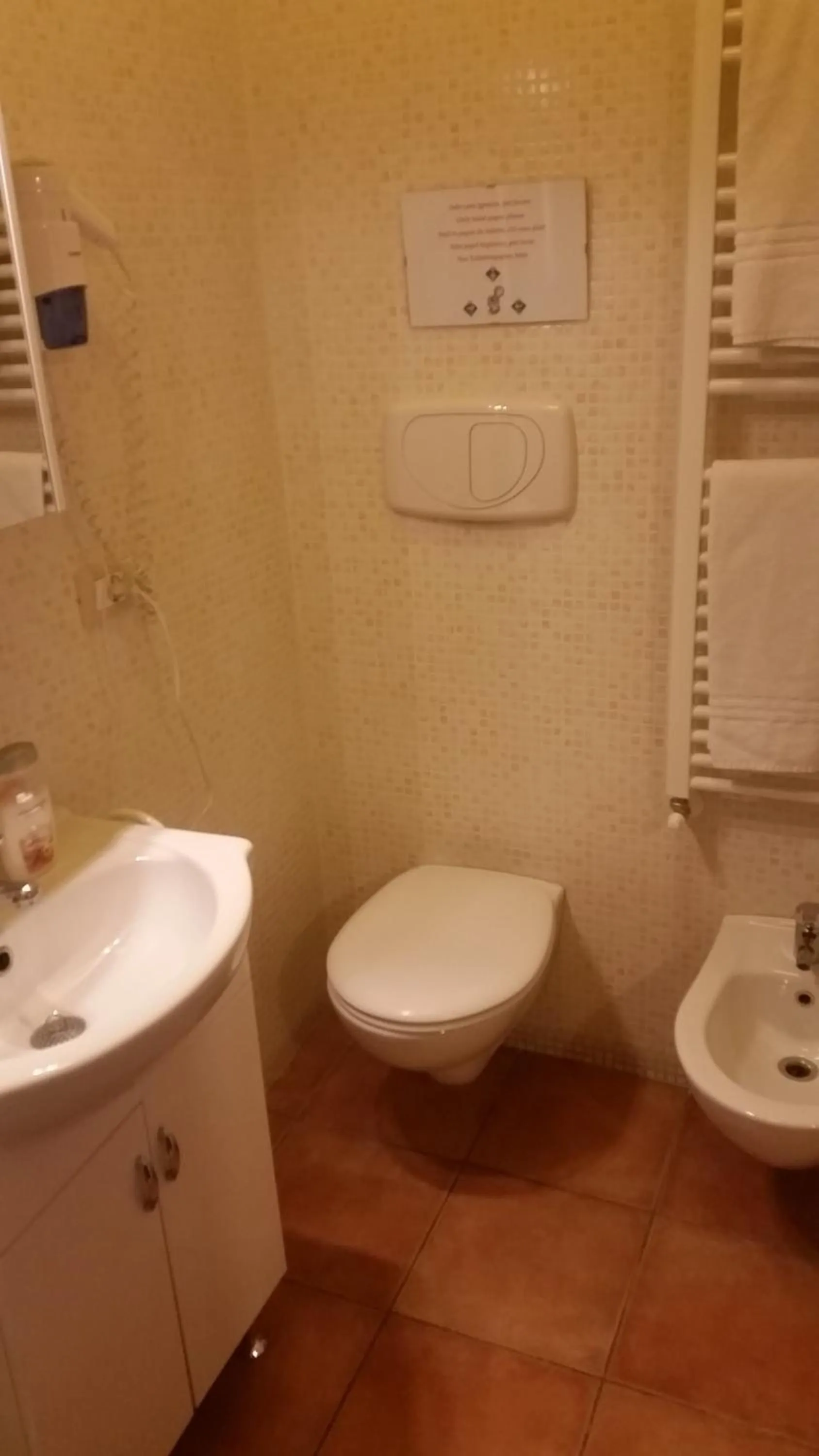 Bathroom in Vecchia Roma Resort