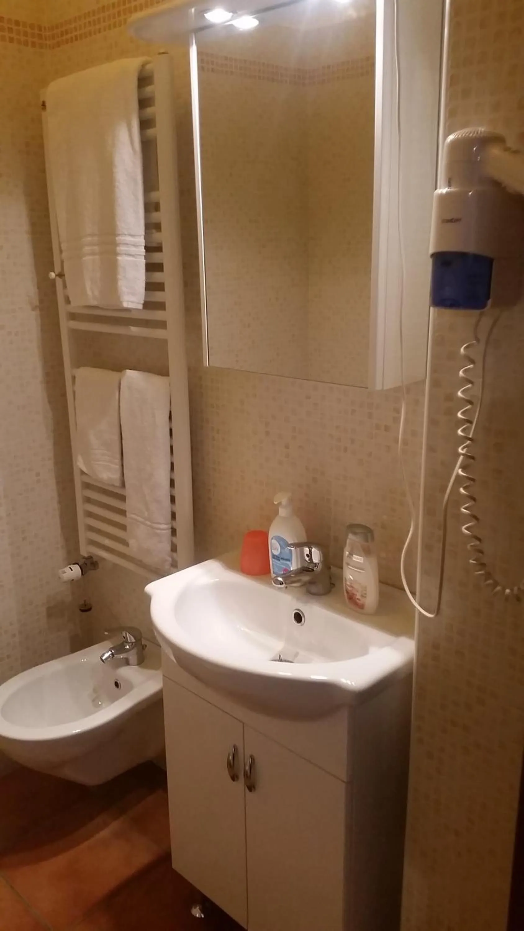 Bathroom in Vecchia Roma Resort