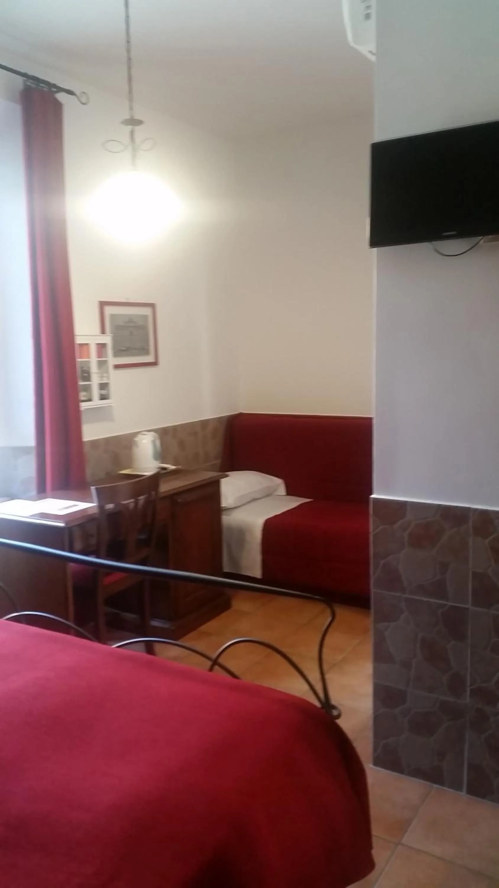 Photo of the whole room, Bed in Vecchia Roma Resort