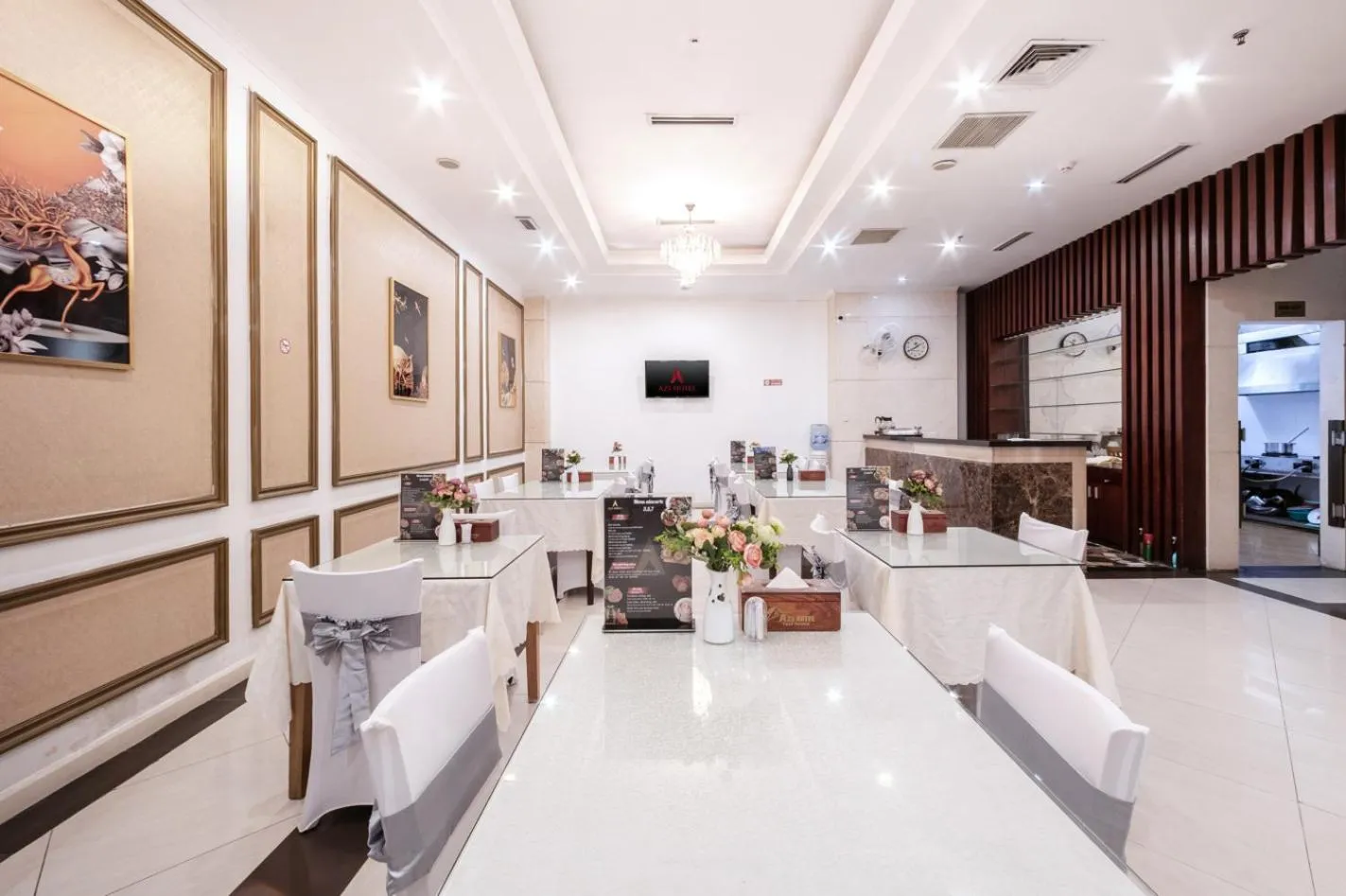 Restaurant/places to eat in A25 Hotel - 63A Phương Liệt