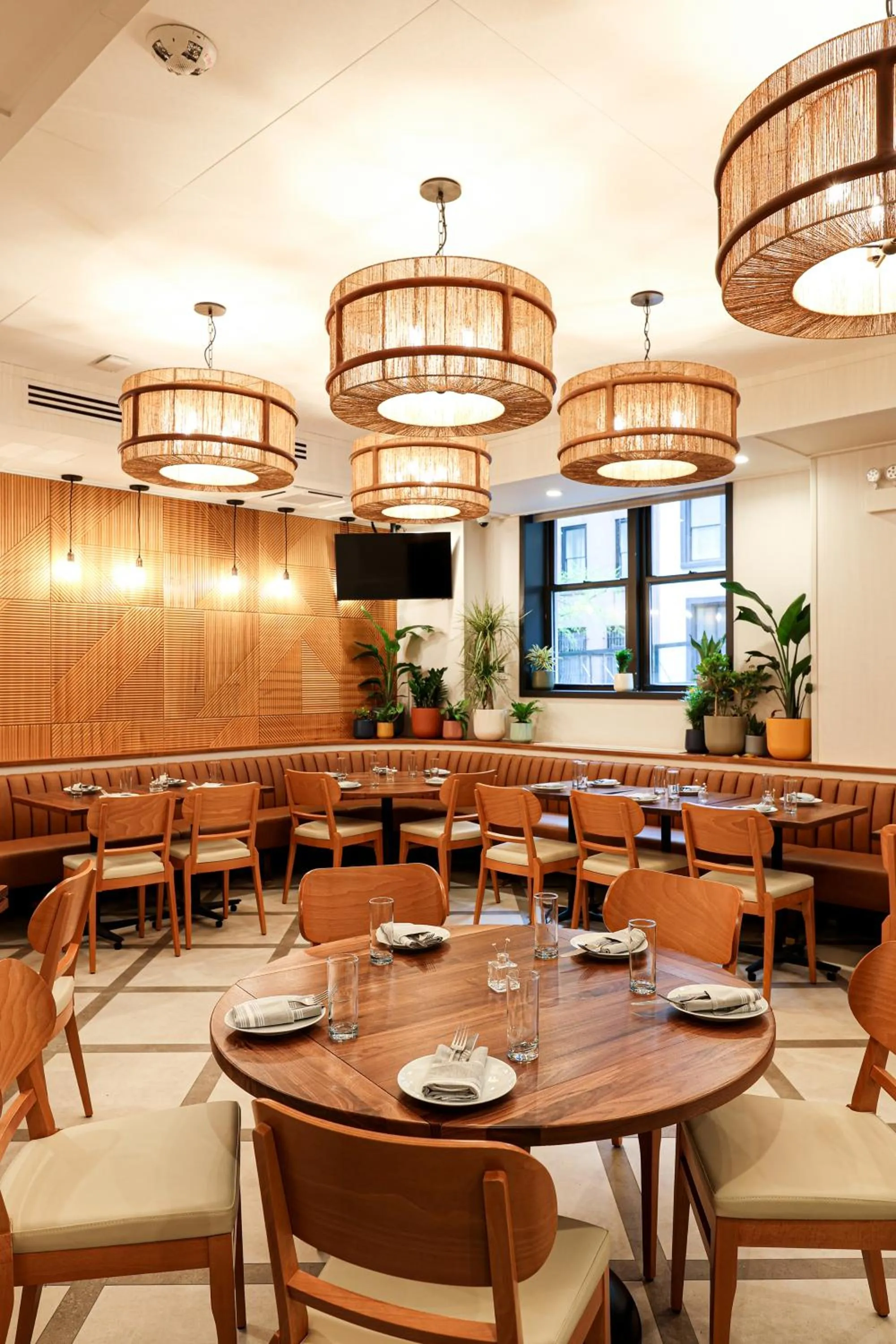 Restaurant/places to eat in The Shelburne Sonesta New York