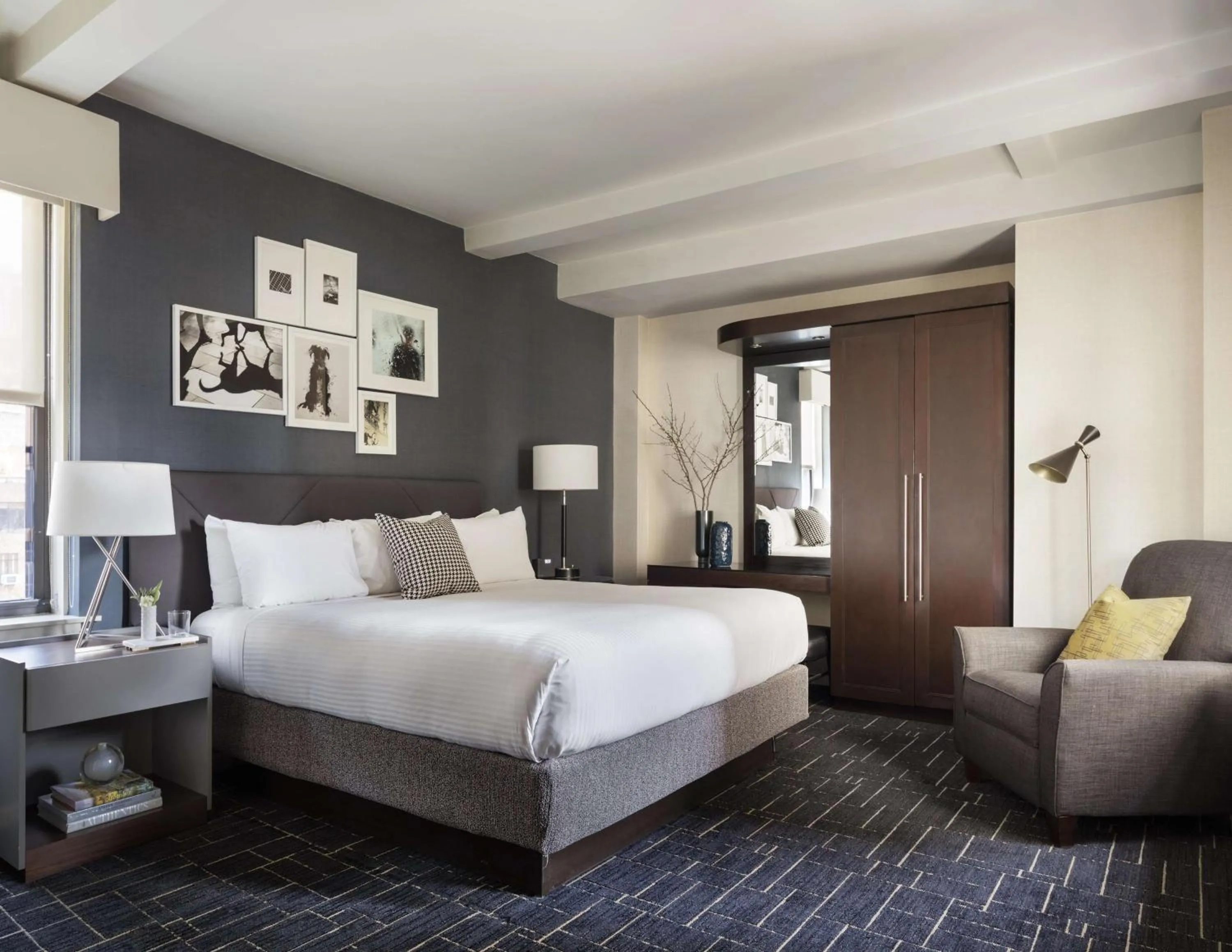 Bedroom, Bed in The Shelburne Sonesta New York