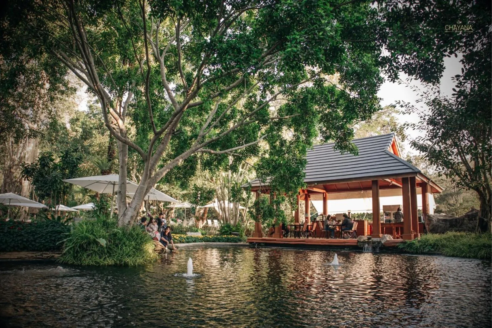 Restaurant/places to eat in Chayana Resort