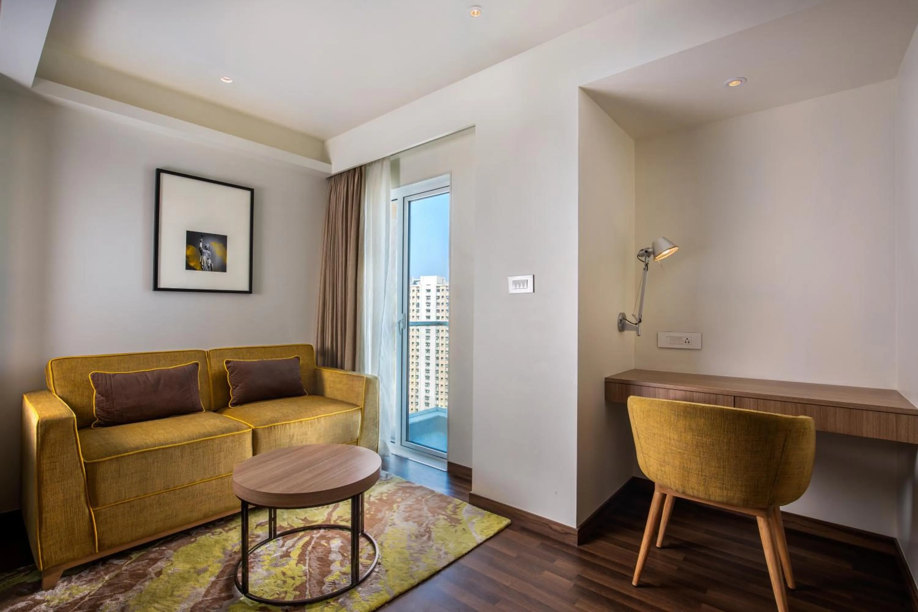 Living room in Royal Hometel Suites