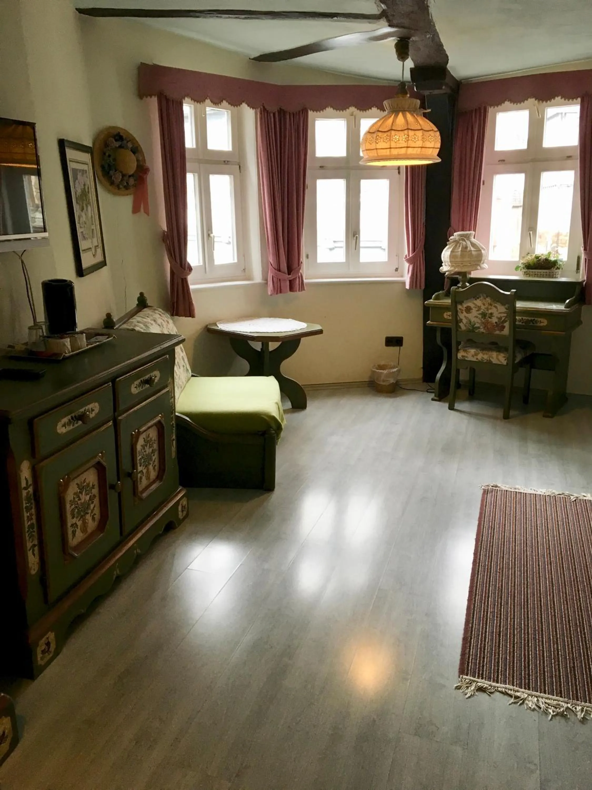 Photo of the whole room in Hostaria del Castello