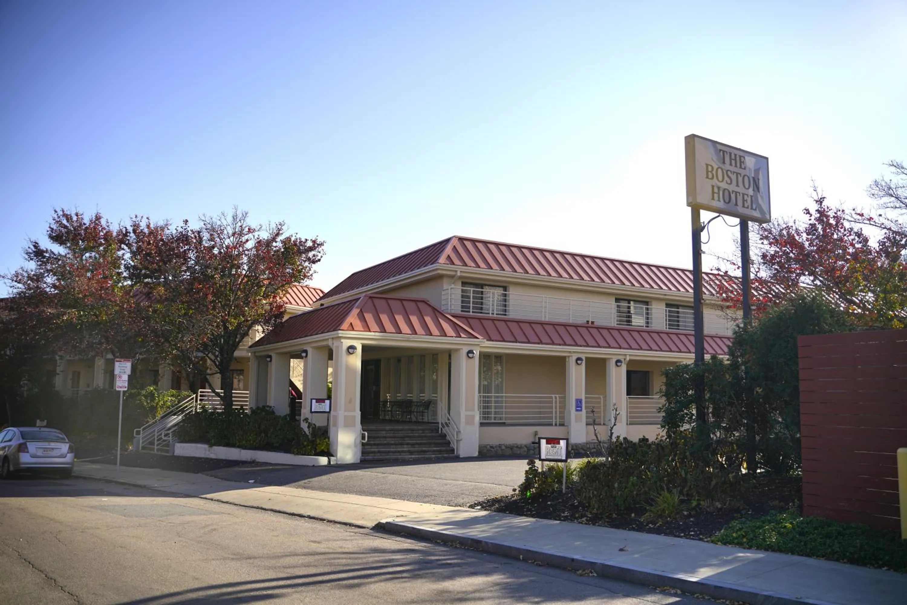 Property building in Hotel Boston