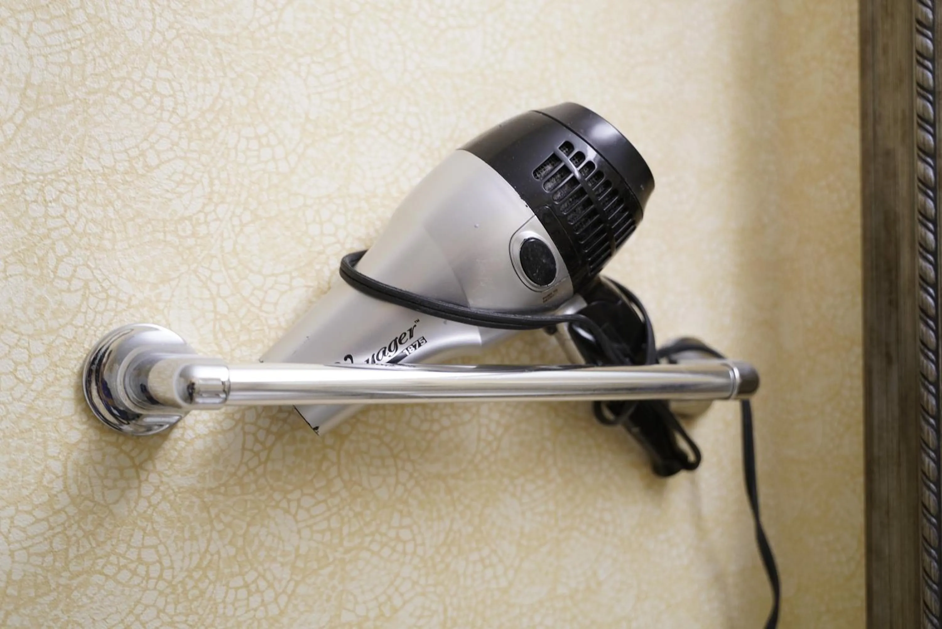 heating in Hotel Boston