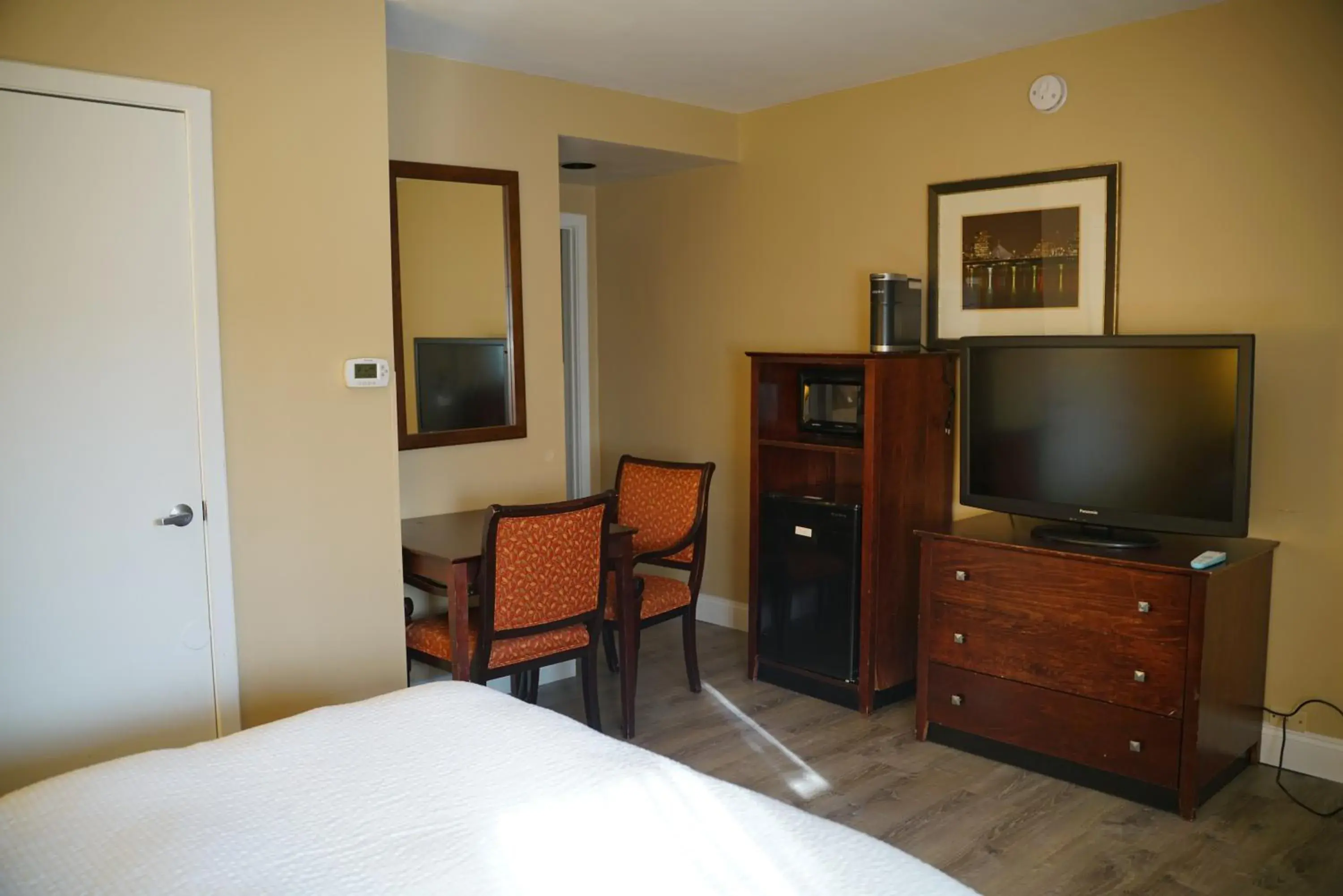 Standard King Room in Hotel Boston Standard King Room in Hotel Boston