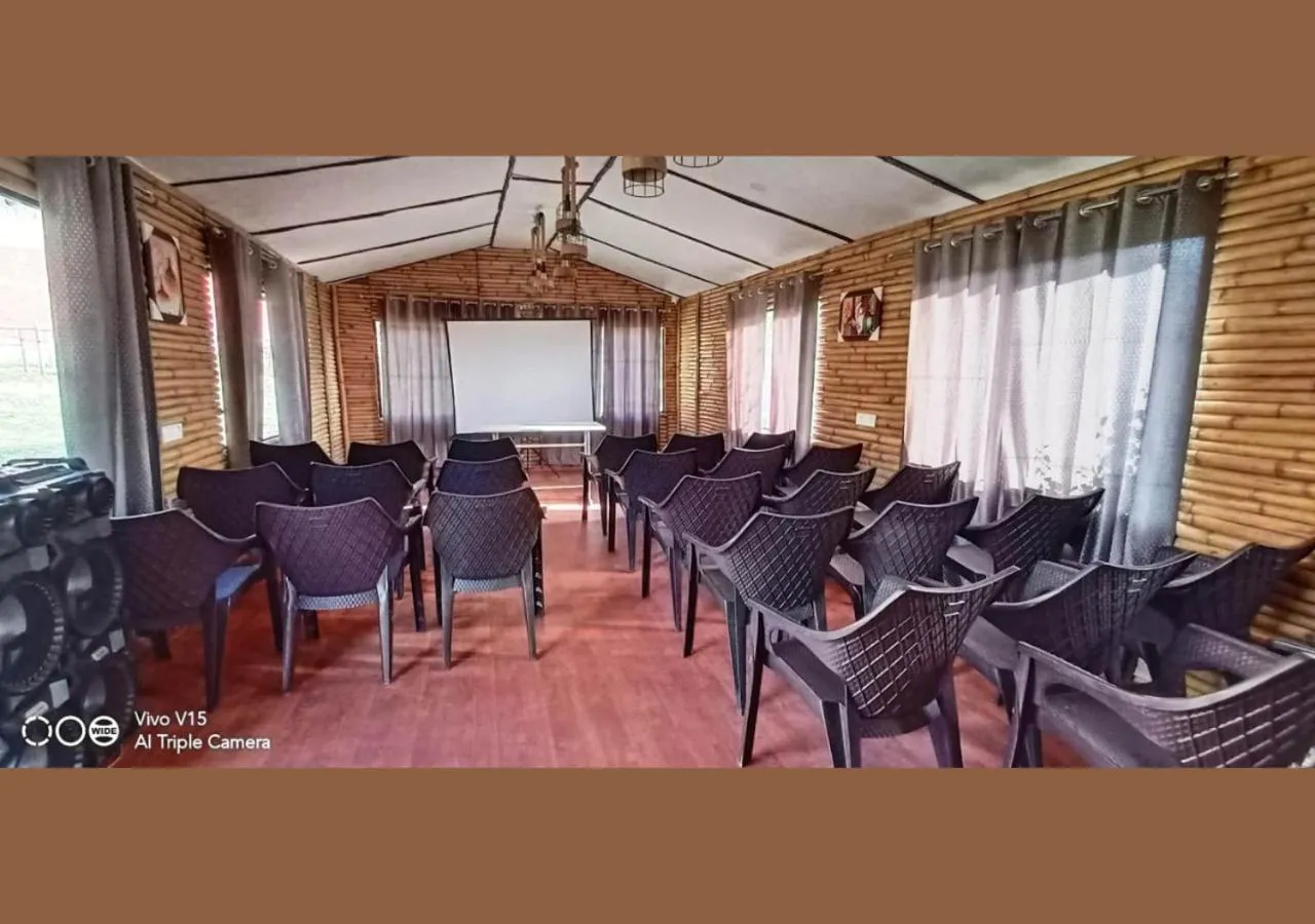 Restaurant/places to eat in Bamboo Junction Resort - Kanatal, Valley & Mountain View