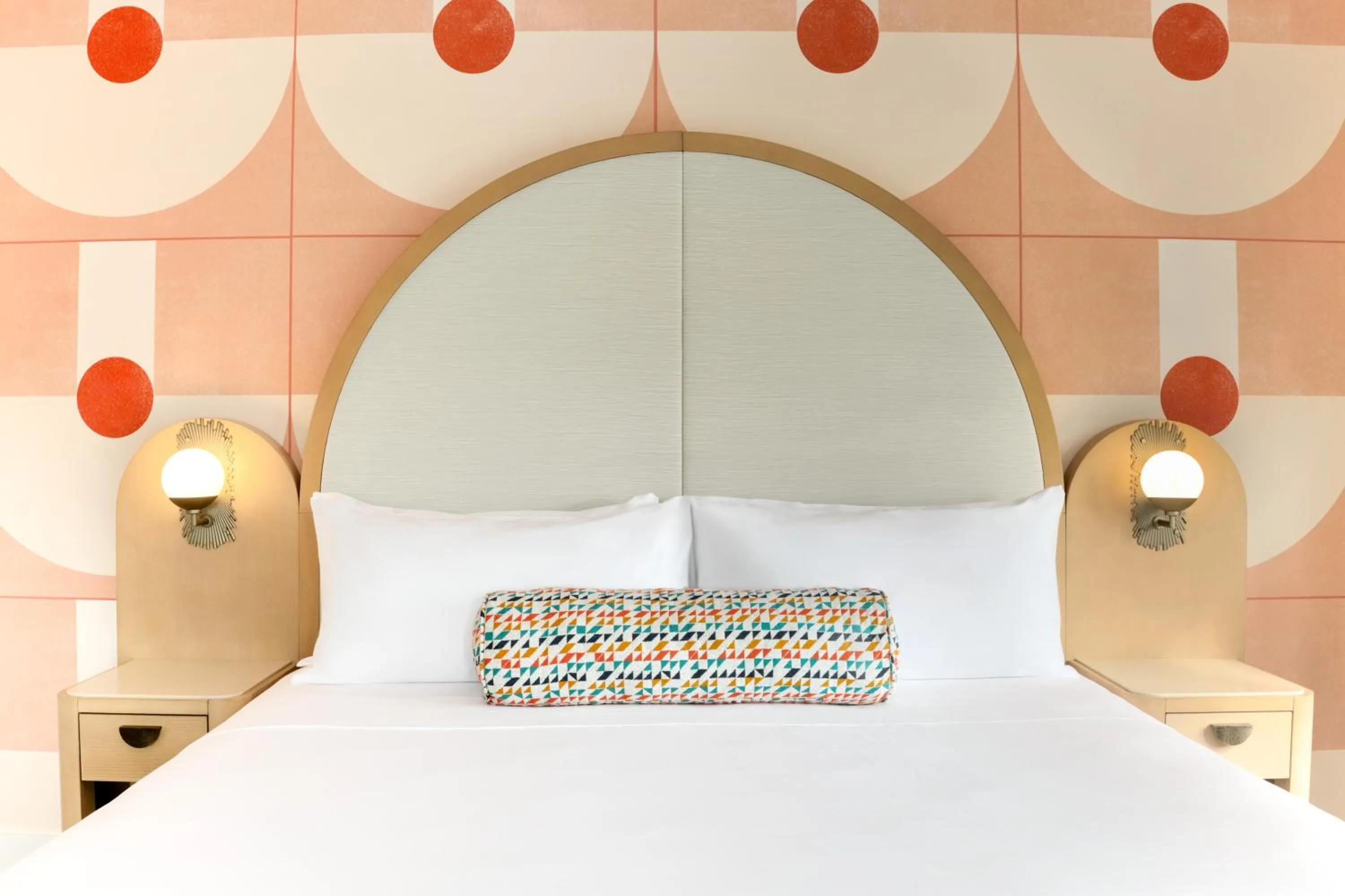 Bed in Waldorf Towers South Beach