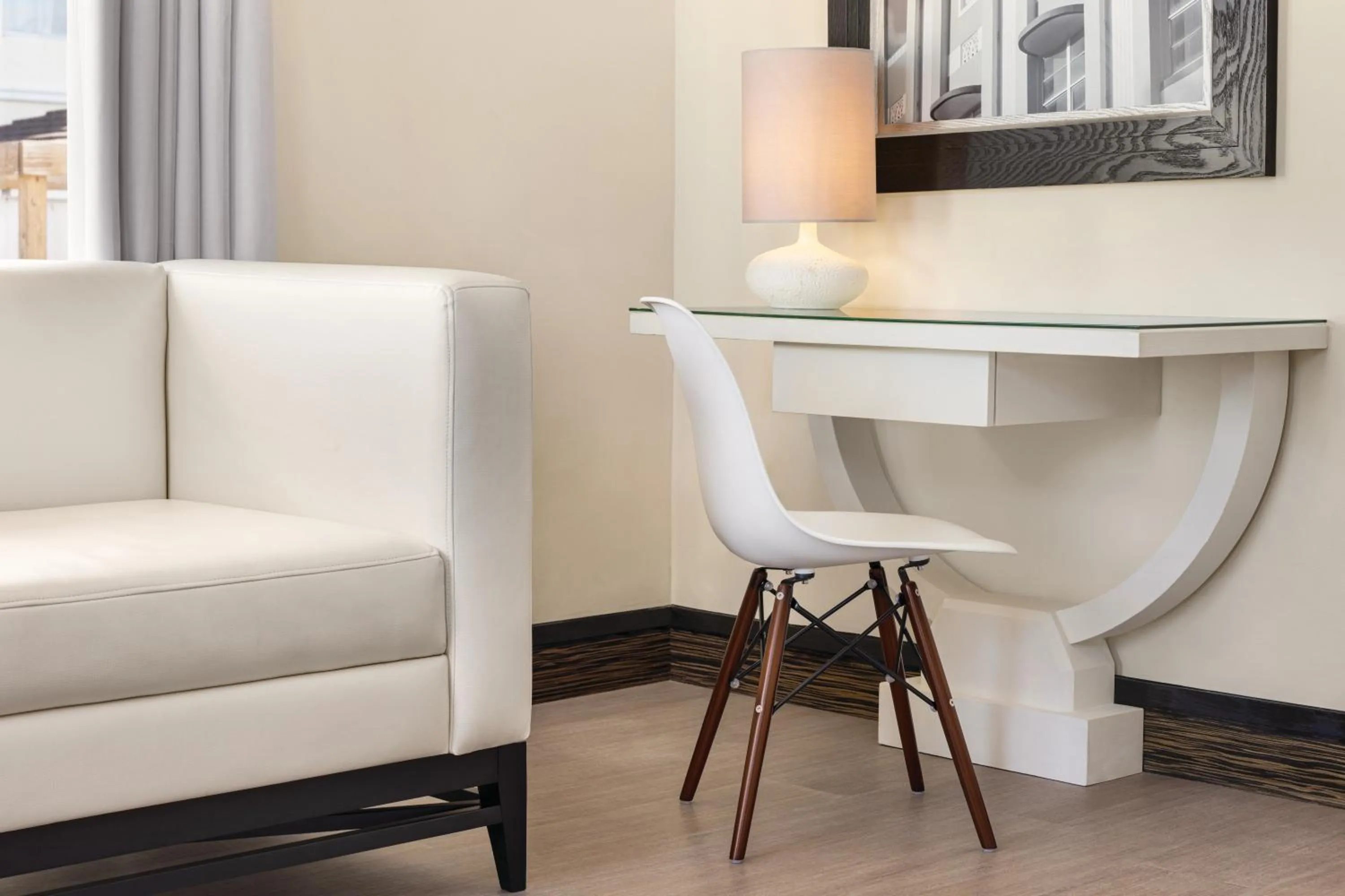 Decorative detail in Waldorf Towers South Beach