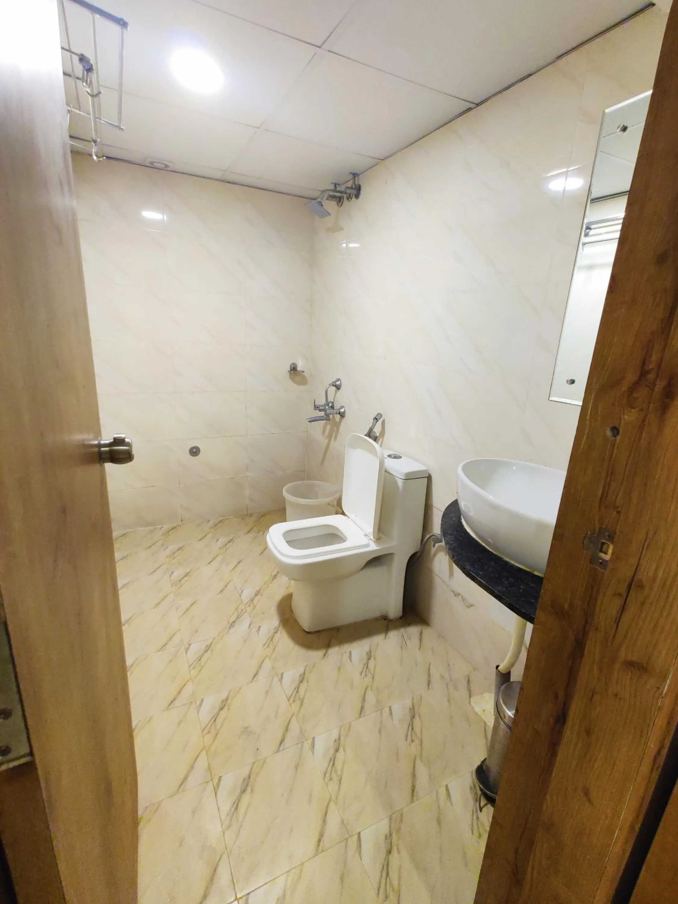 Bathroom in Hotel Airport City