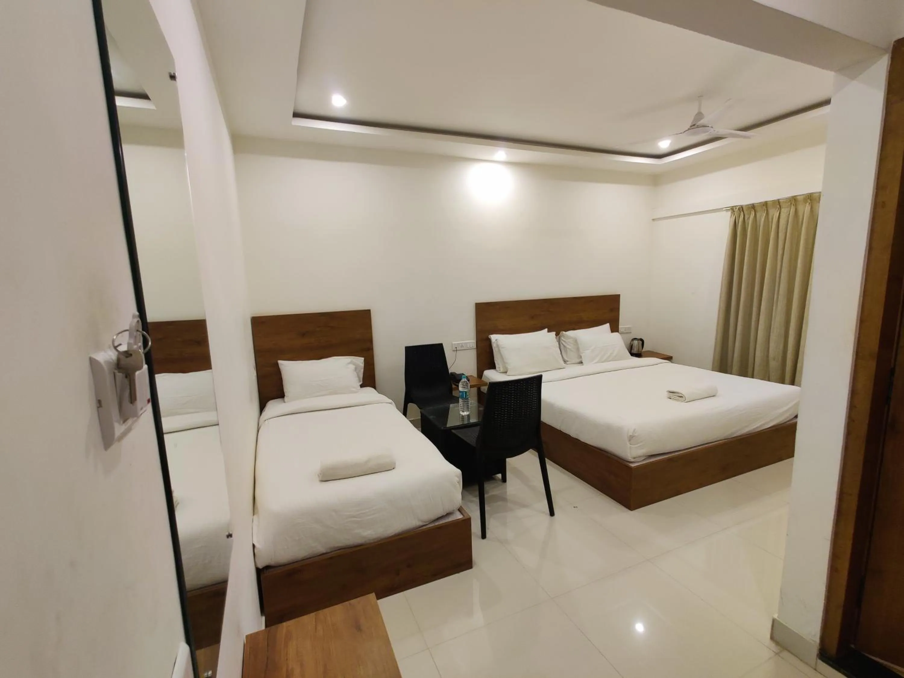 Photo of the whole room, Bed in Hotel Airport City