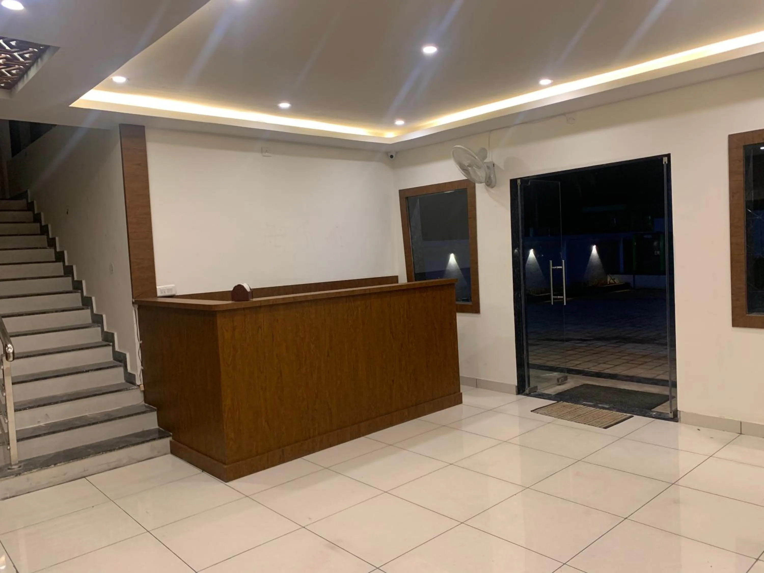Lobby or reception in Hotel Airport City