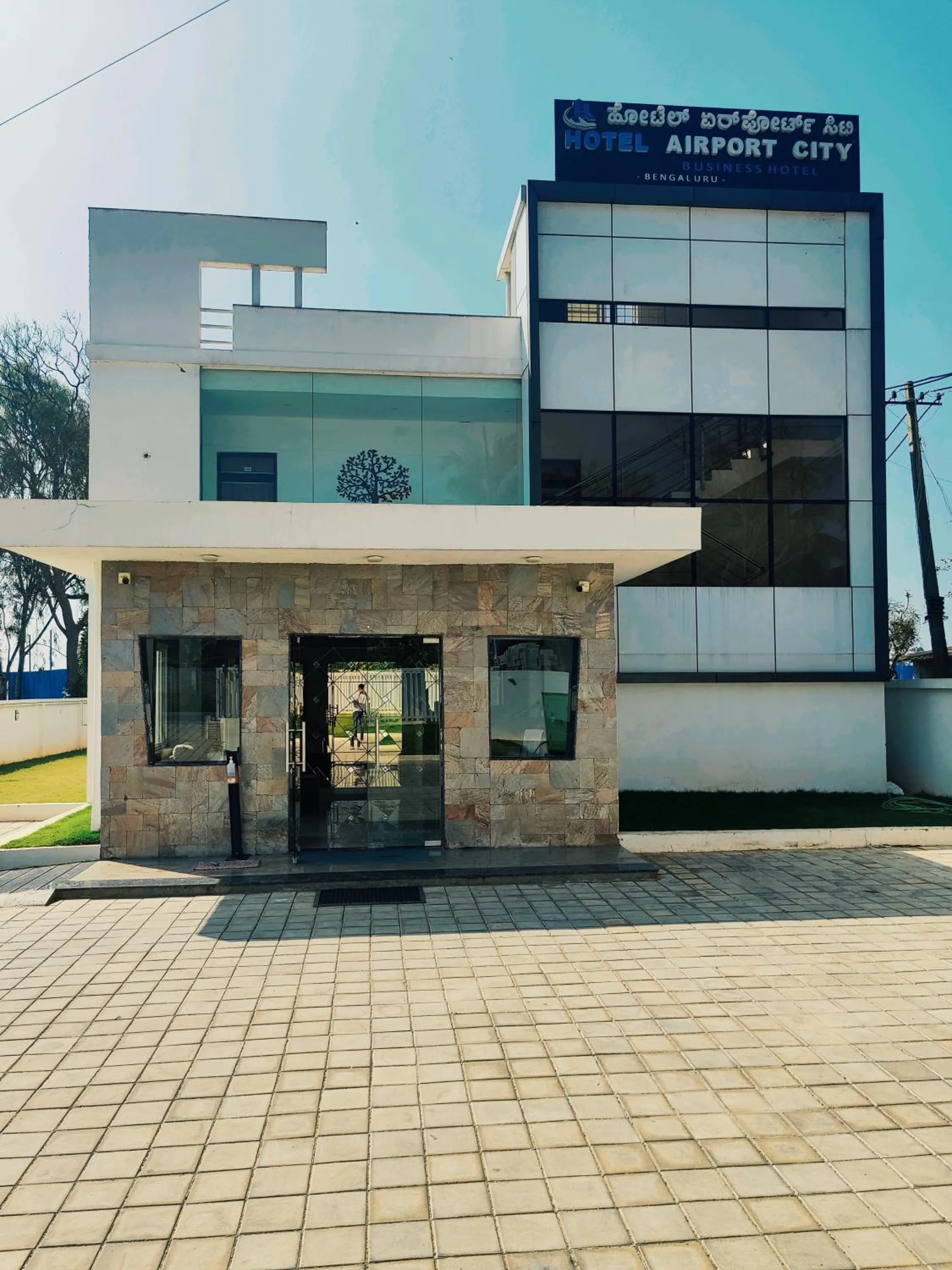 Property building in Hotel Airport City