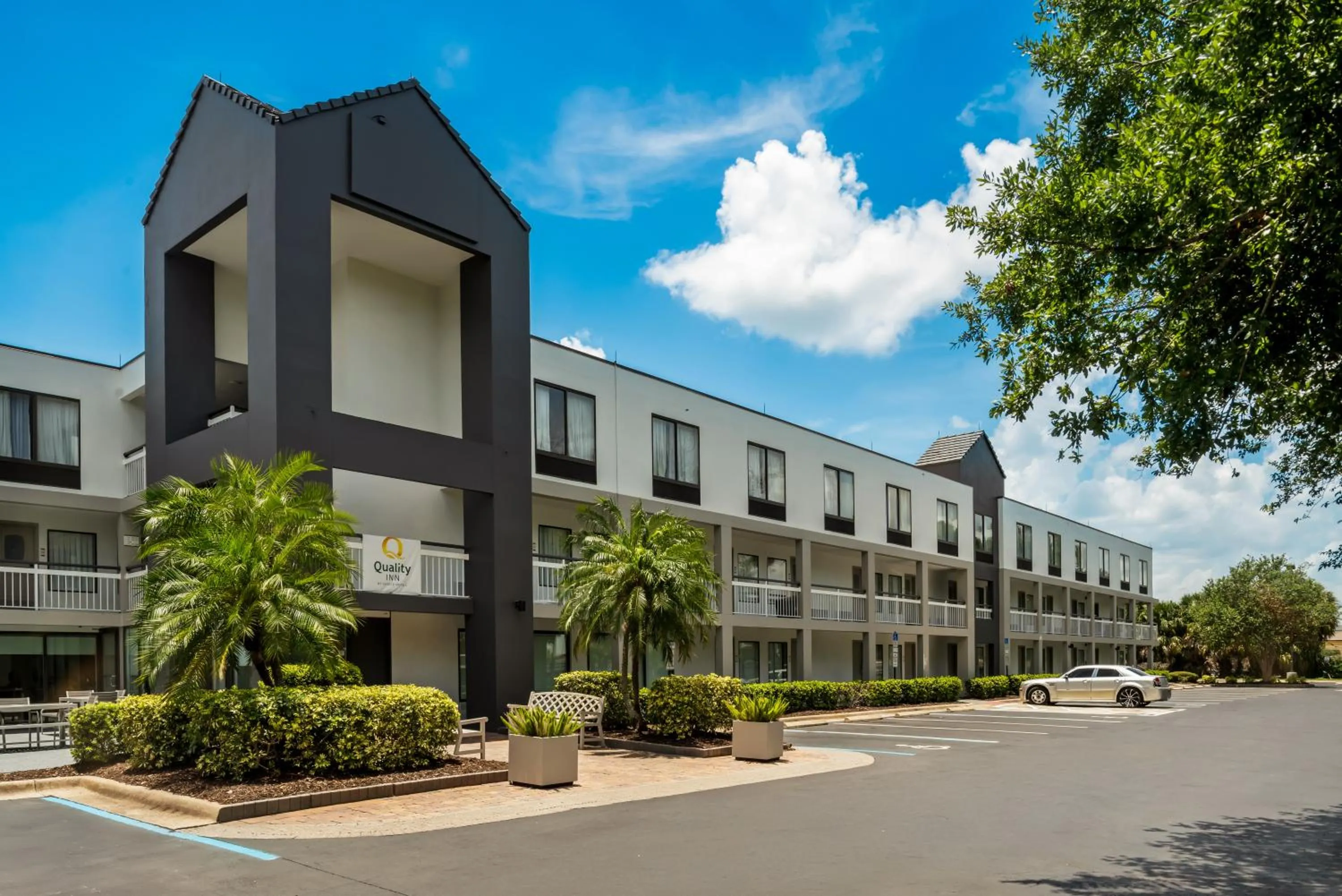Property building in Quality Inn Orlando Near International Drive