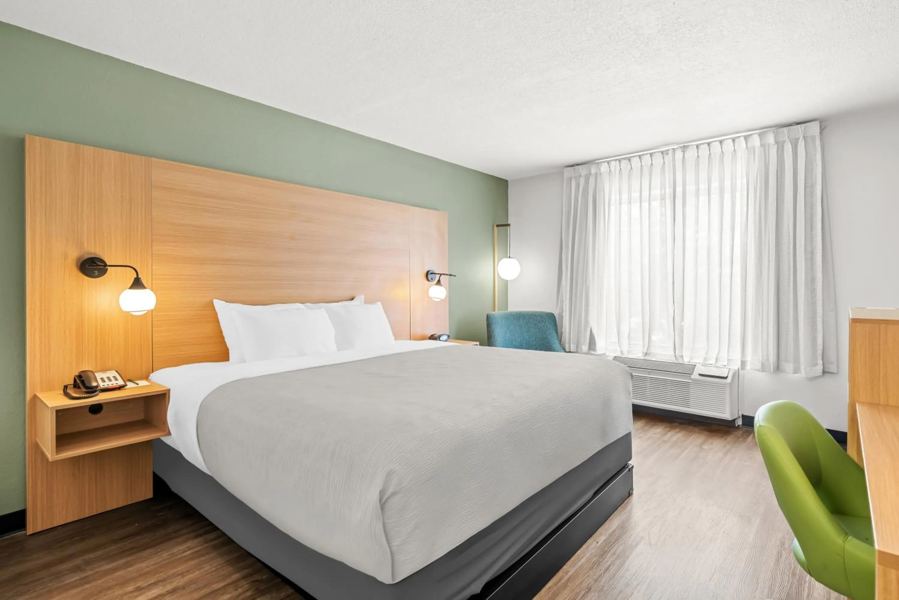 Bed in Quality Inn Orlando Near International Drive