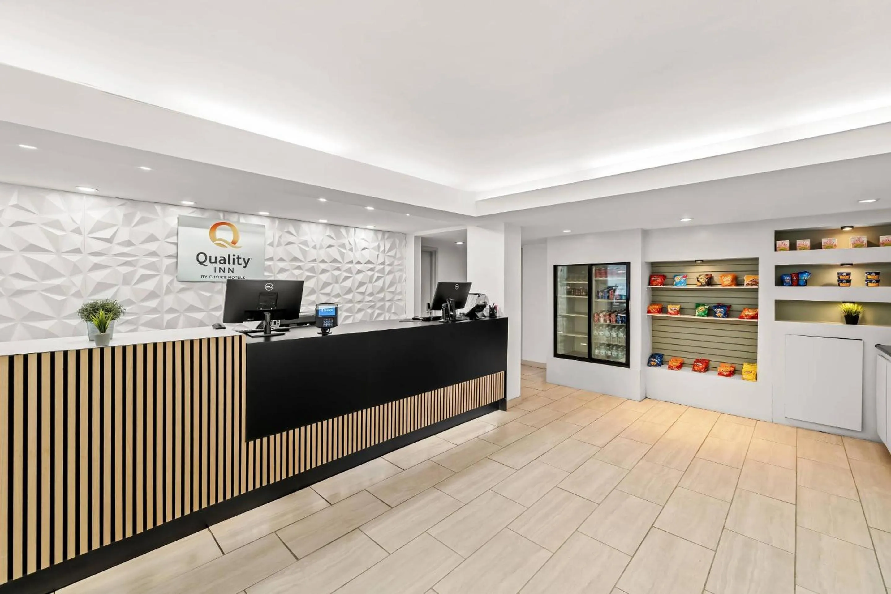 Lobby or reception in Quality Inn Orlando Near International Drive