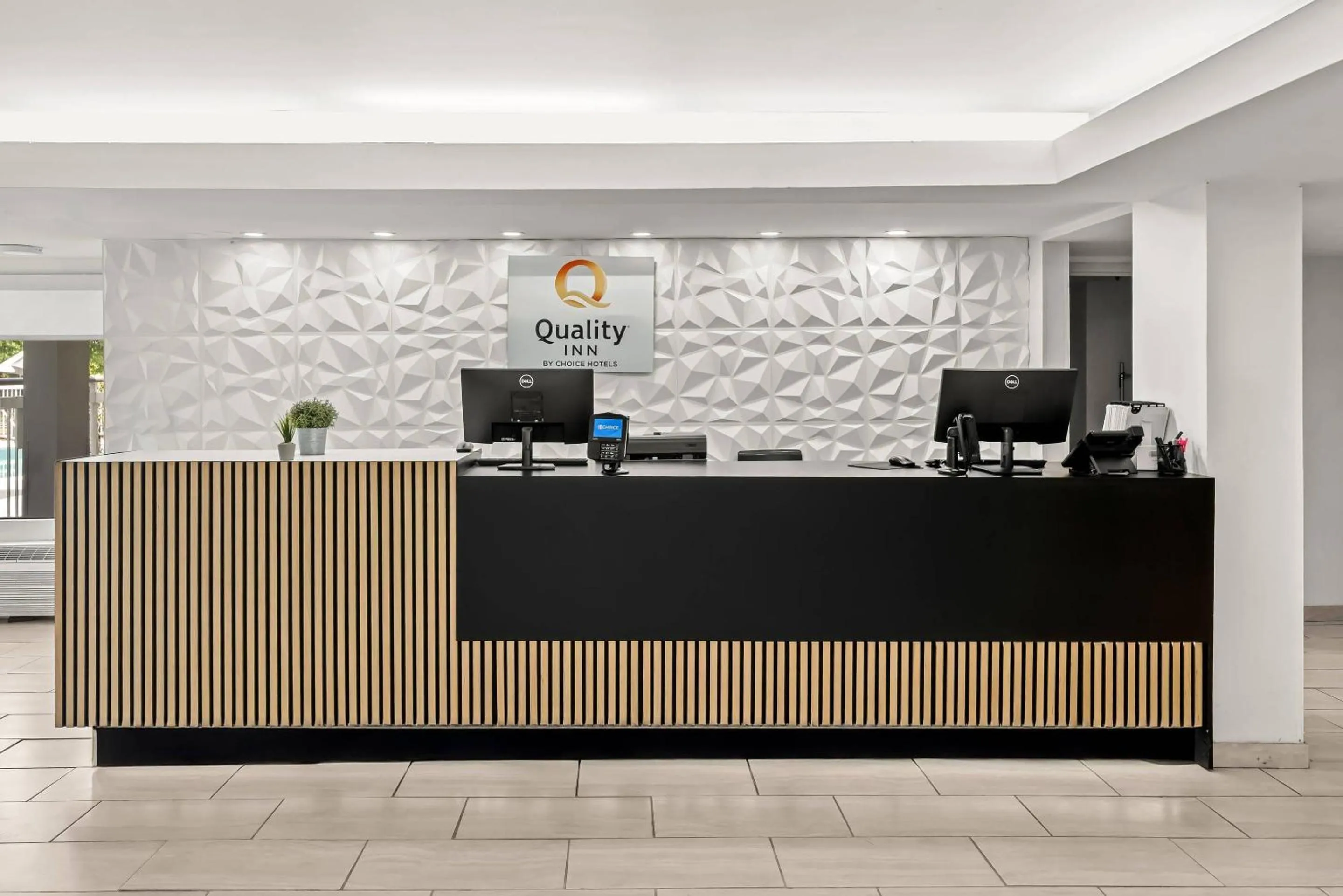 Lobby or reception in Quality Inn Orlando Near International Drive