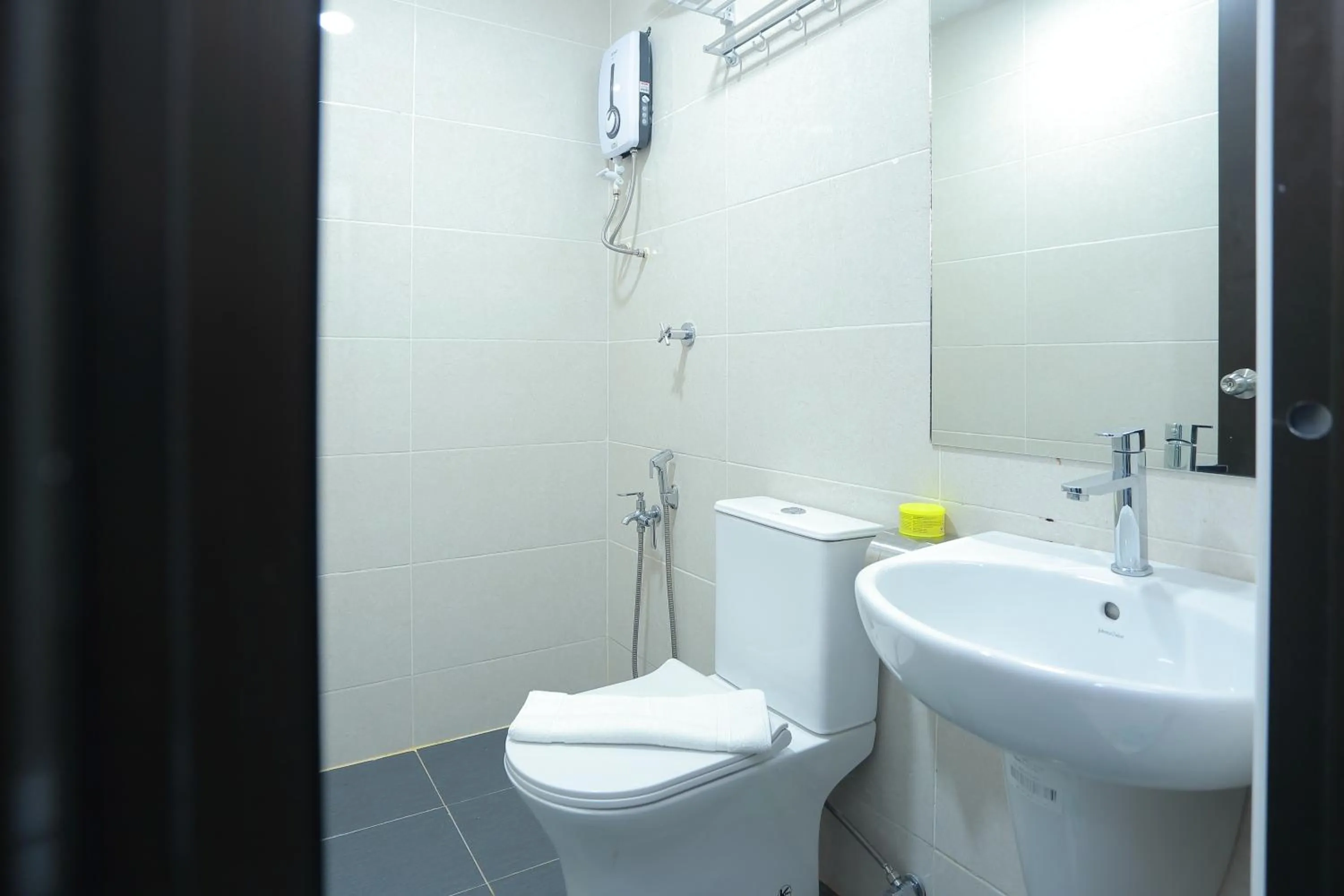 Toilet in Bitz Bintang Hotel