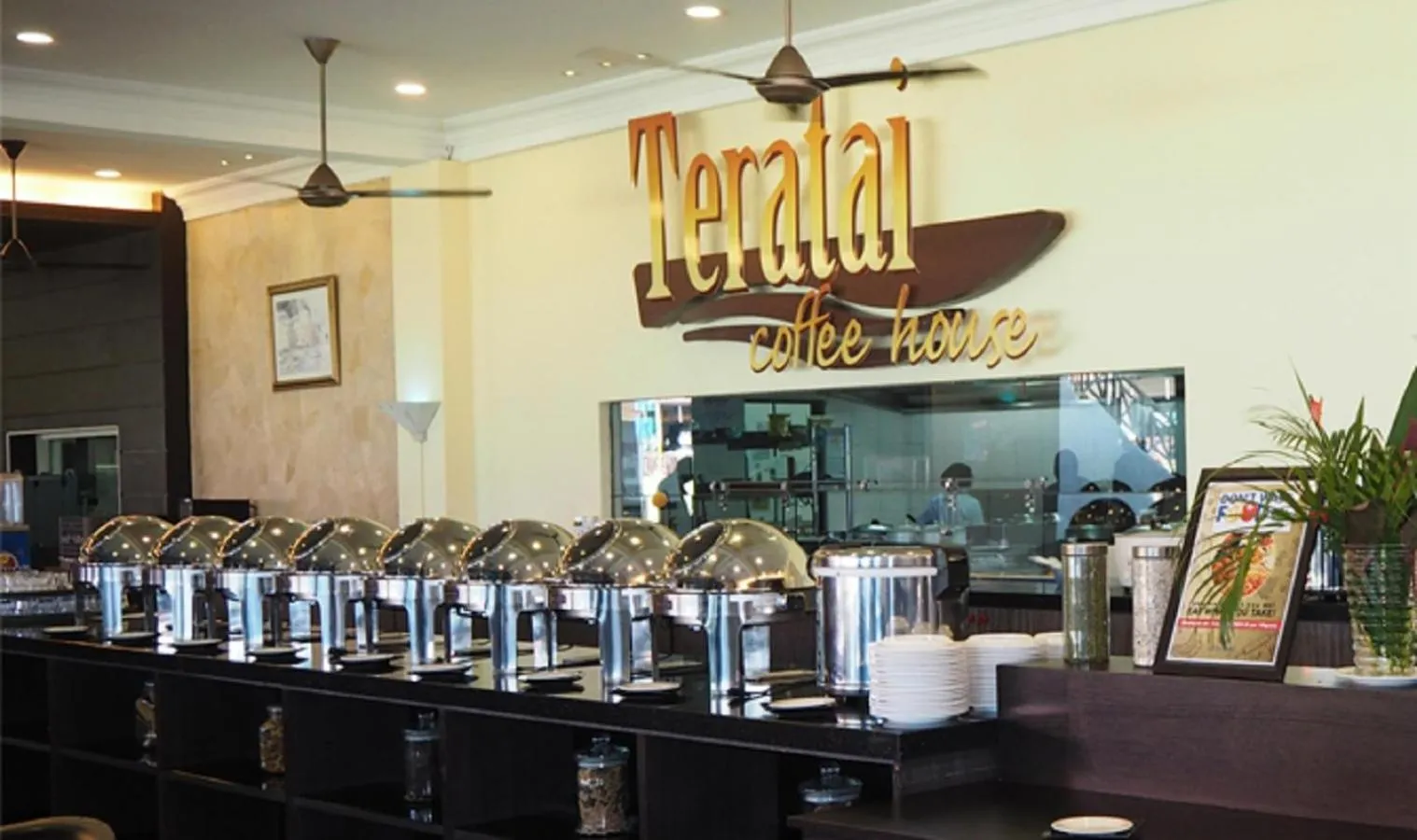 Restaurant/places to eat in D'Vista Homestay Apartments in Desaru Beach Resort