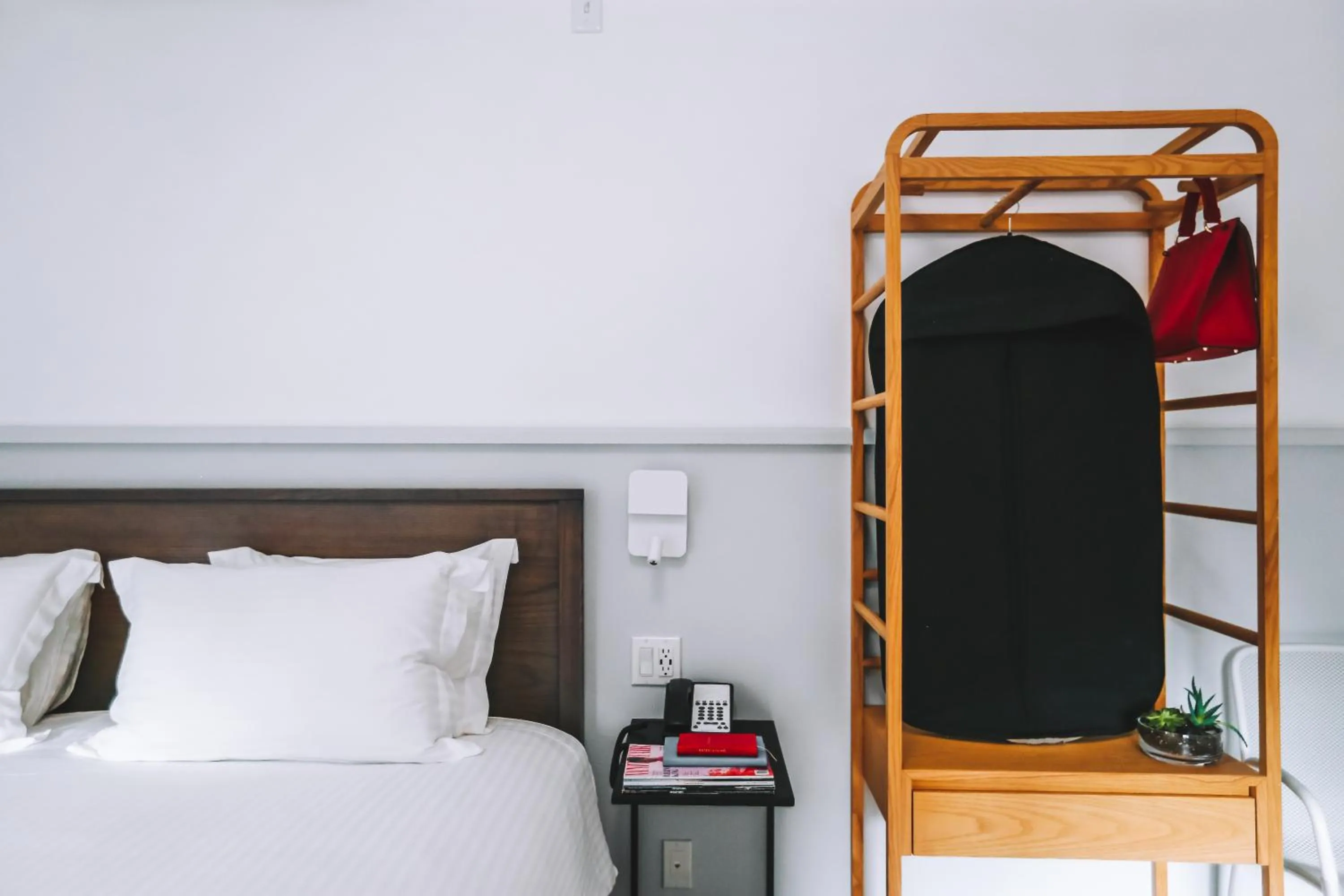 Bedroom in Washington Jefferson Hotel - Times Square North