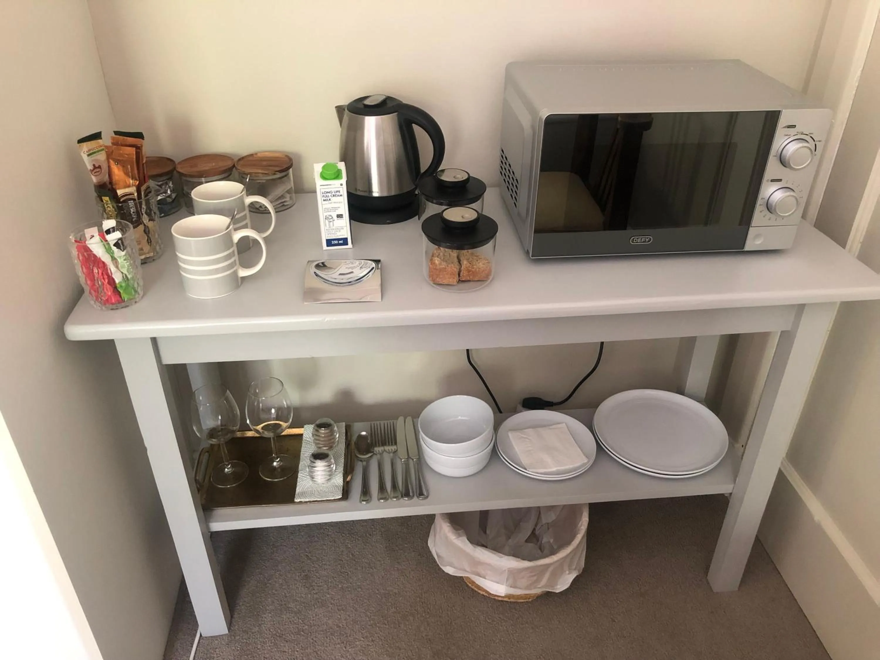 Coffee/tea facilities in Elton