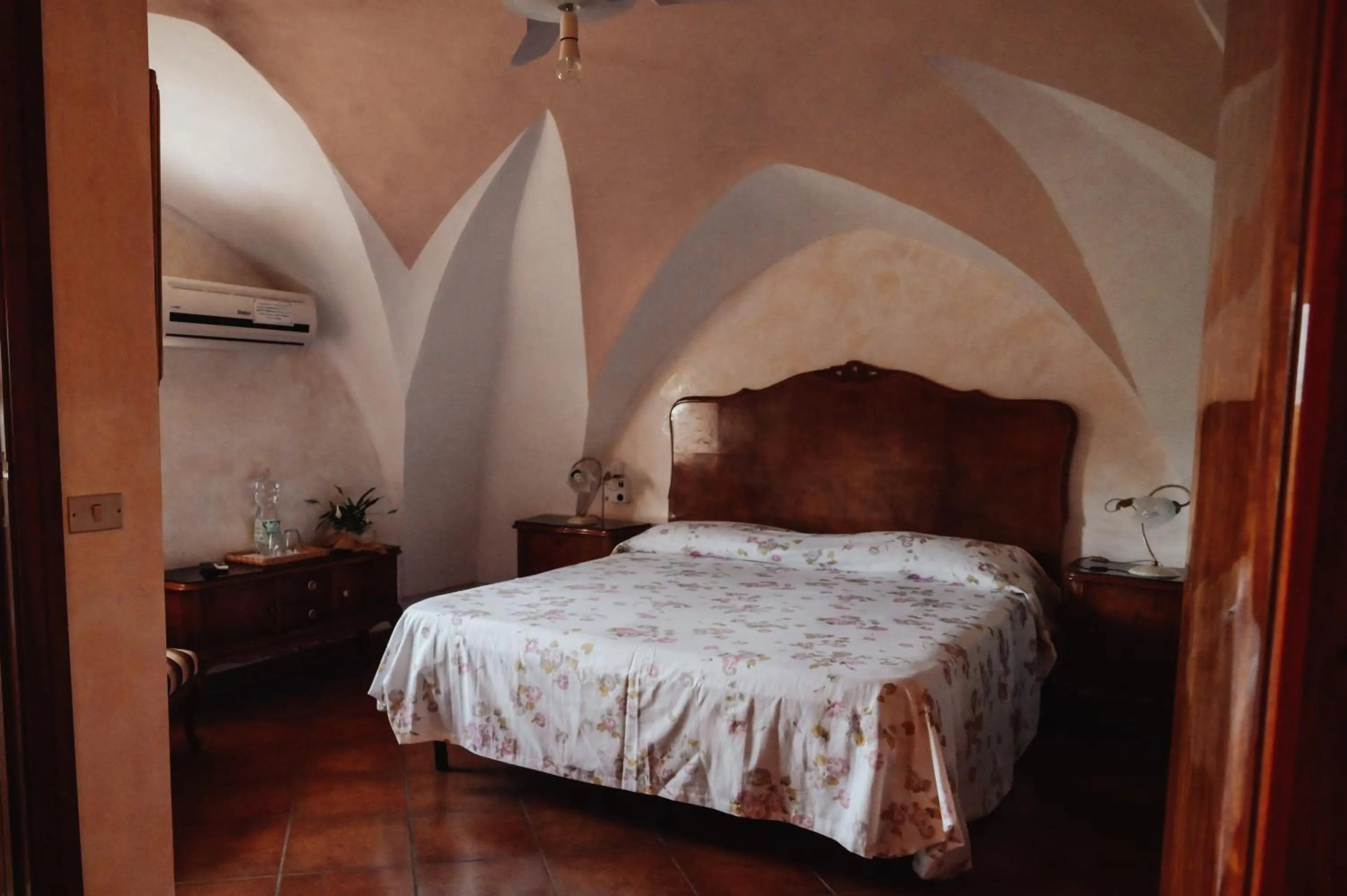 Photo of the whole room, Bed in Villa Delle Palme
