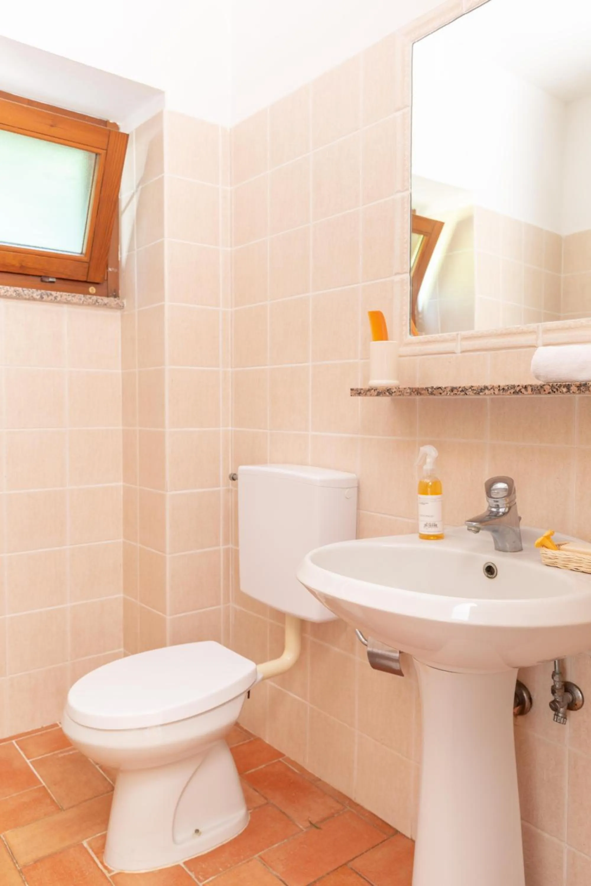 Bathroom in Gitavillage California