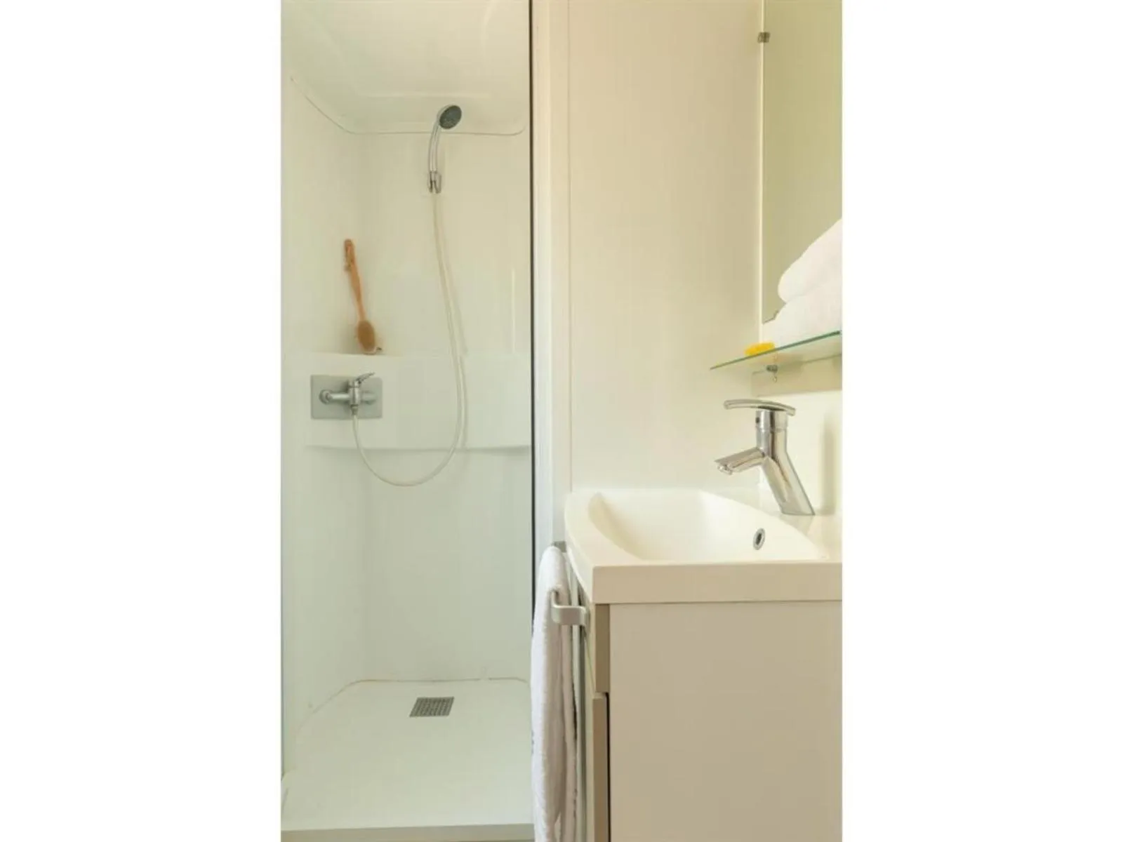 Bathroom in Gitavillage California